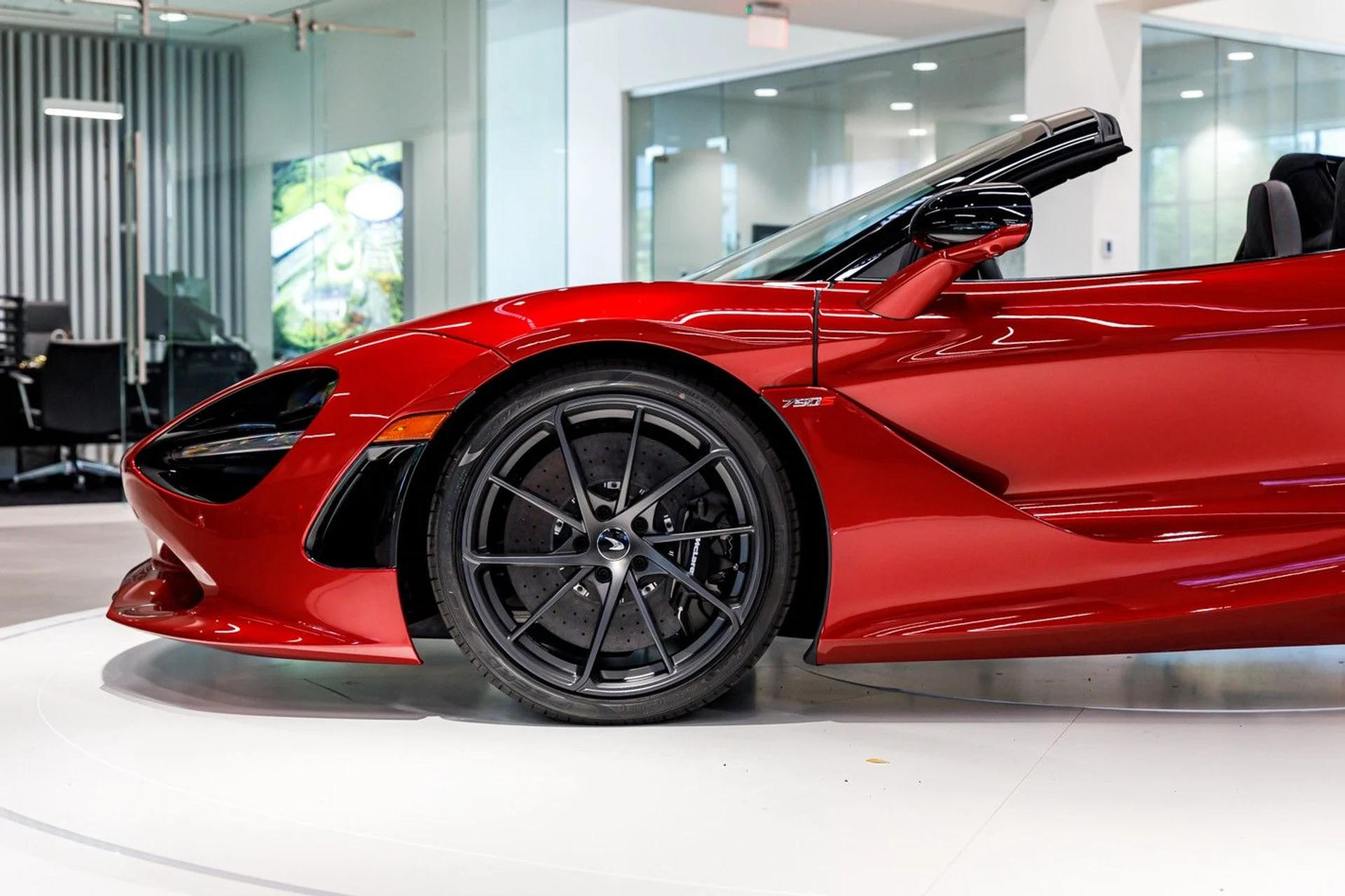 mph008_1158320583_677_p9_l_54306b4f5c