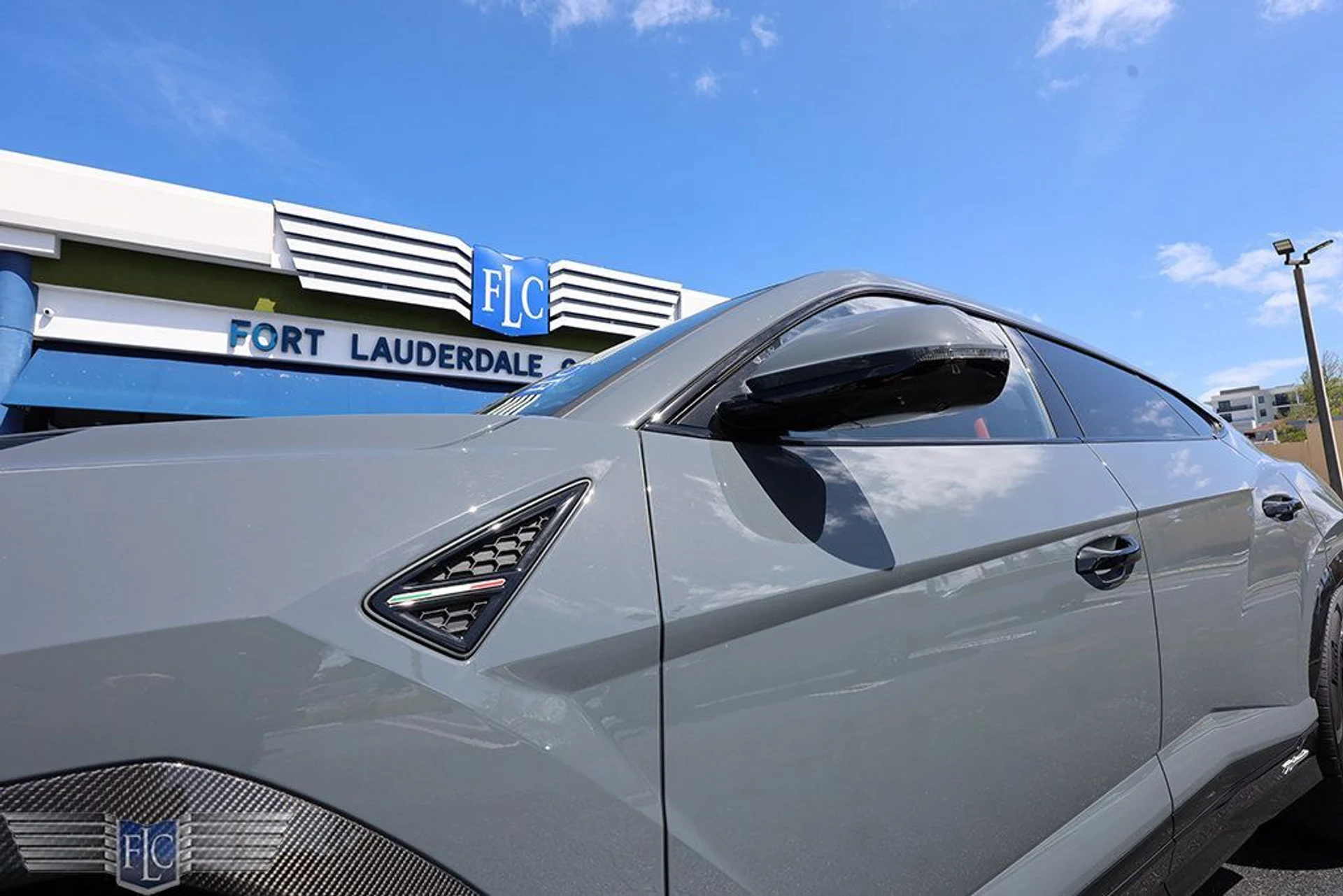 mph008_1159537479_used_2024_lamborghini_urus_performanteawd_6305_23012668_9_1024_063c50277f