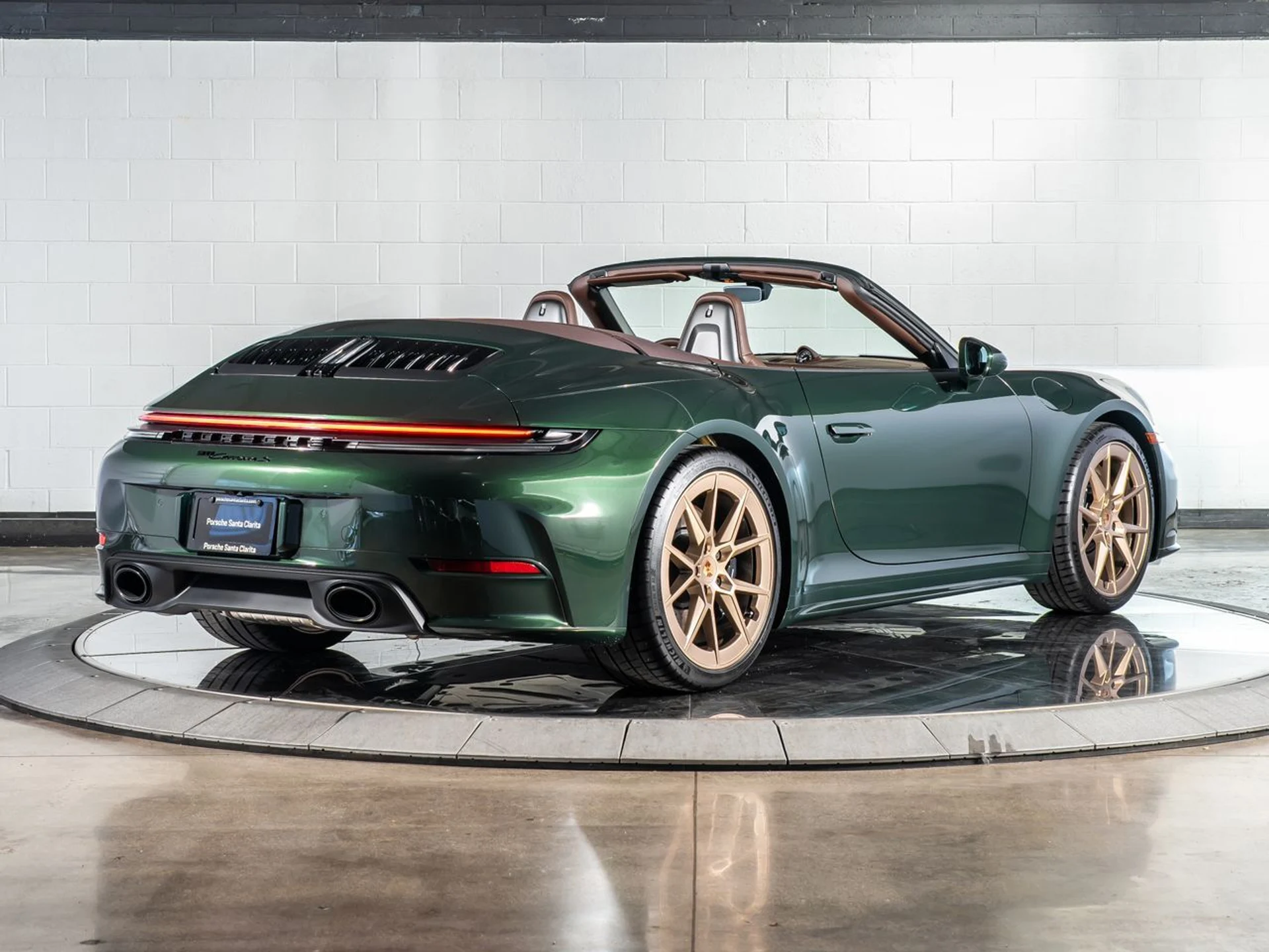 mph008_116921820_1f61c19f785cf3bb20506dd0f6a3ec87_379671f95f