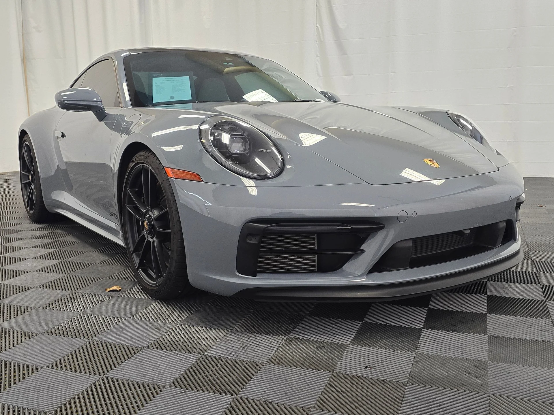 mph008_1172819717_9d842328b4cd77f6869d0f9d7c86ebd9x_018d2a3bc6