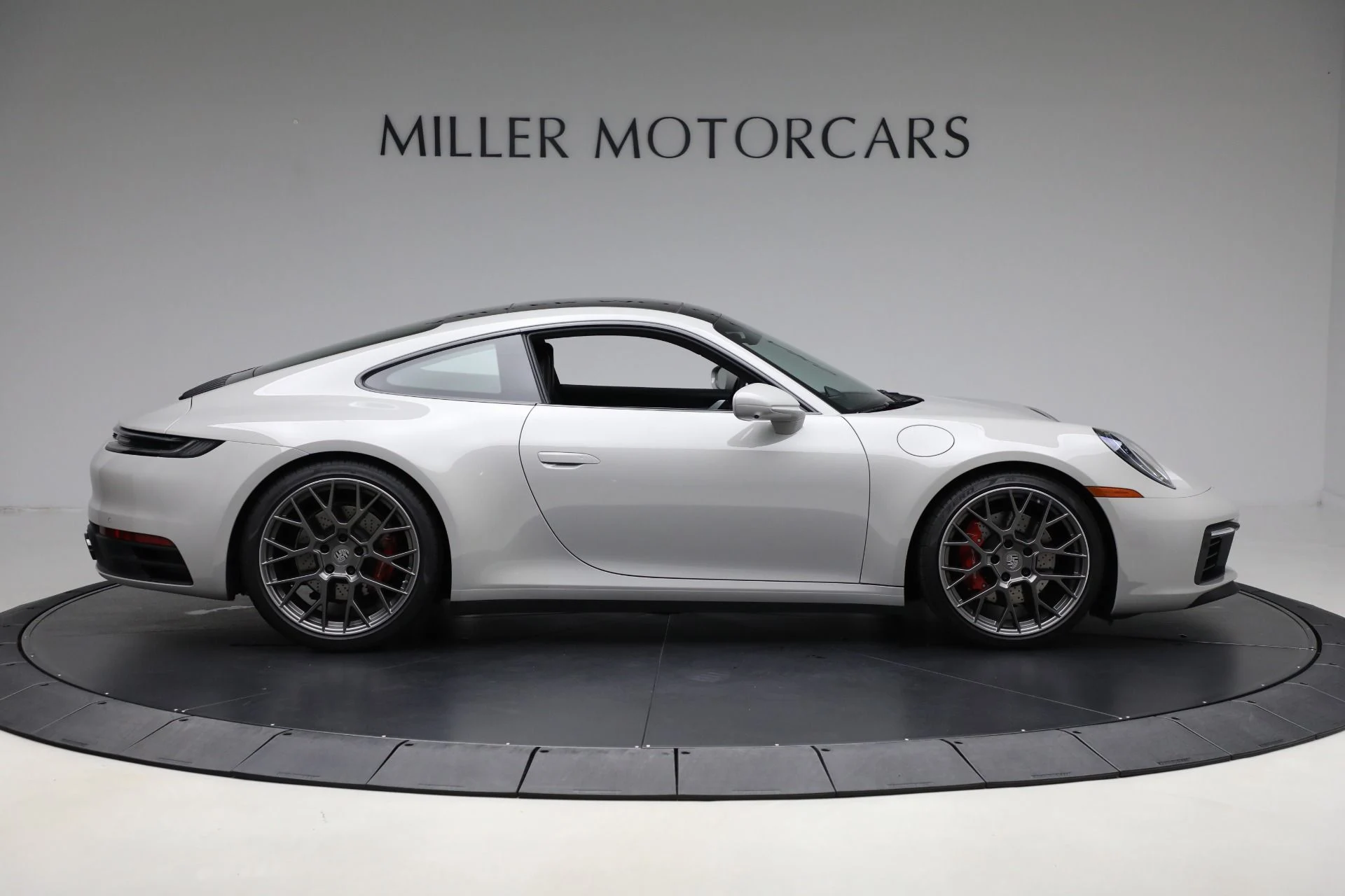 mph008_1179691989_Used_2021_Porsche_911_Carrera_S_1760990631_fd1ce06404