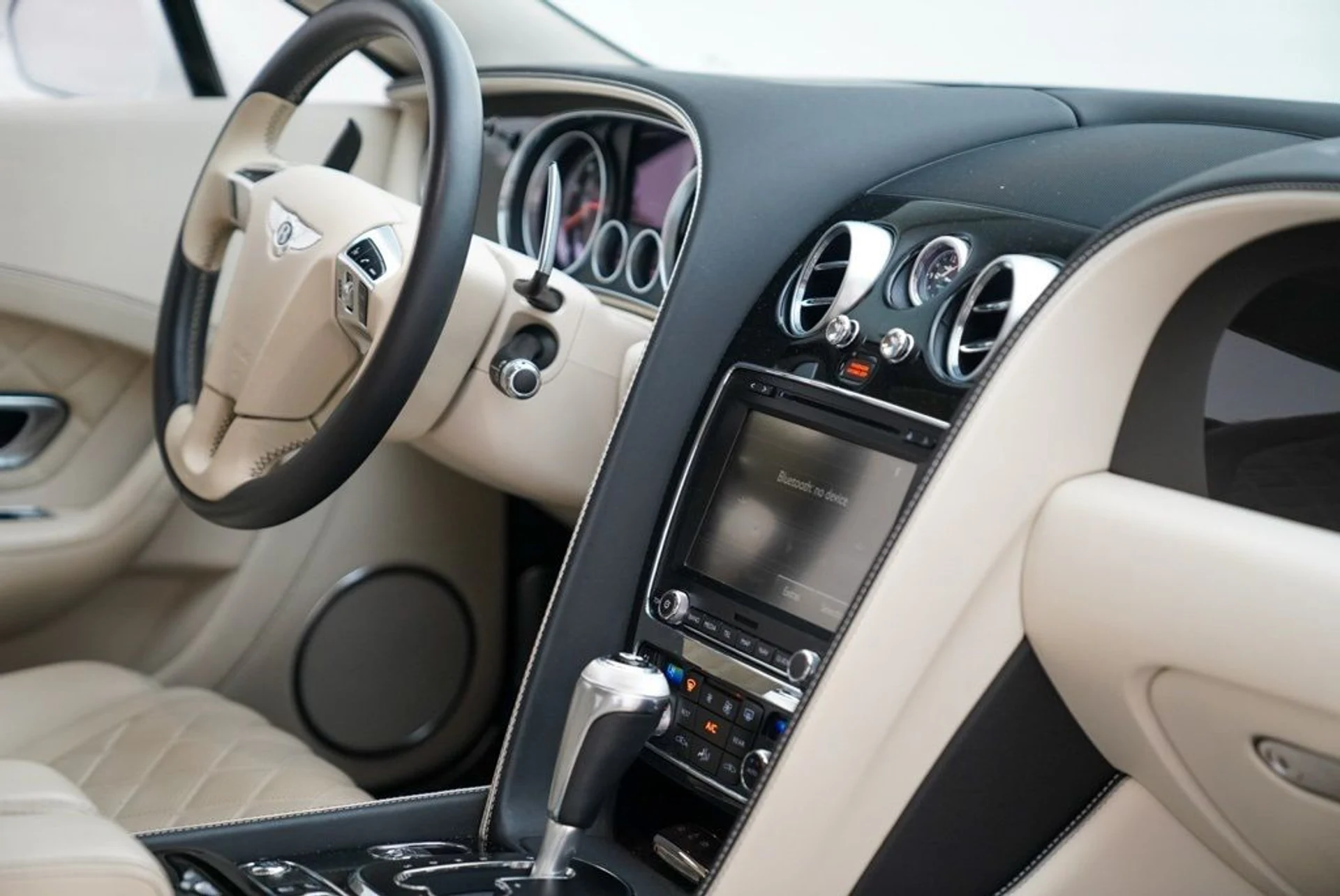 mph008_1181738141_61oerdiar722r85xv93amhdqt9f4_0c91020d30