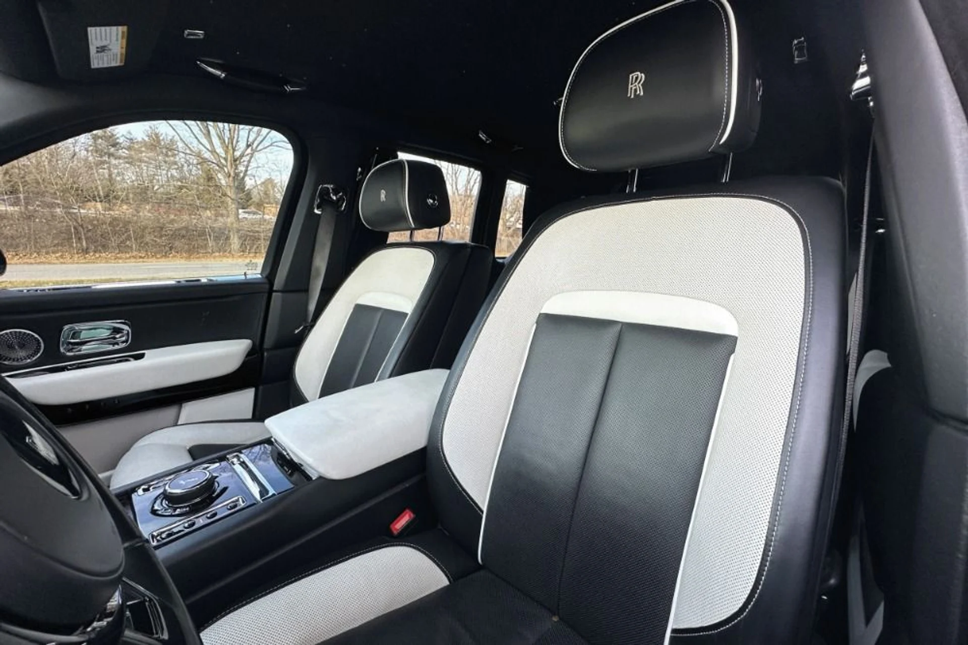 mph008_1184488628_Used_2021_Rolls_Royce_Cullinan_1768907327_d86d7eb1bb