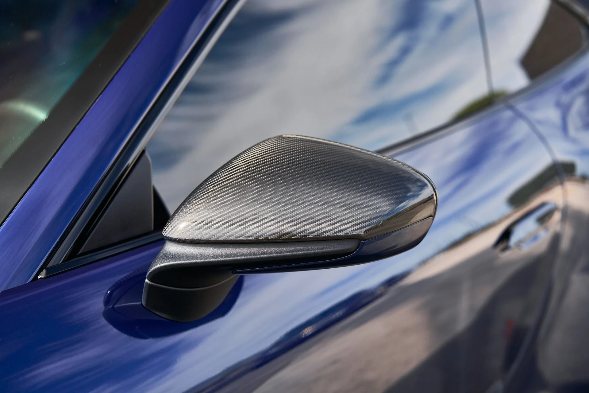 mph008_1186108996_Used_2022_Porsche_911_Turbo_S_1760421812_46e06775d5