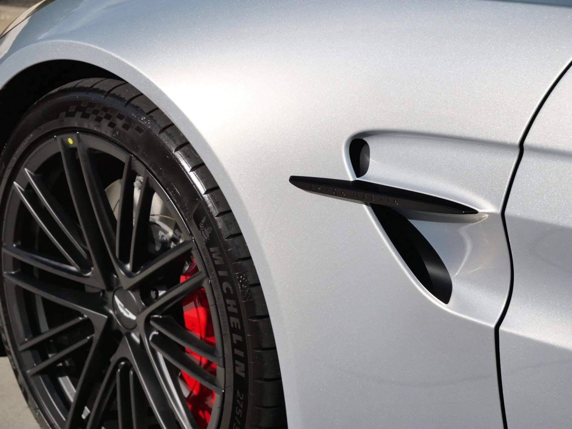 mph008_1198549011_31a2a8589db89a4fe1383aae81e534d8x_26a894521a