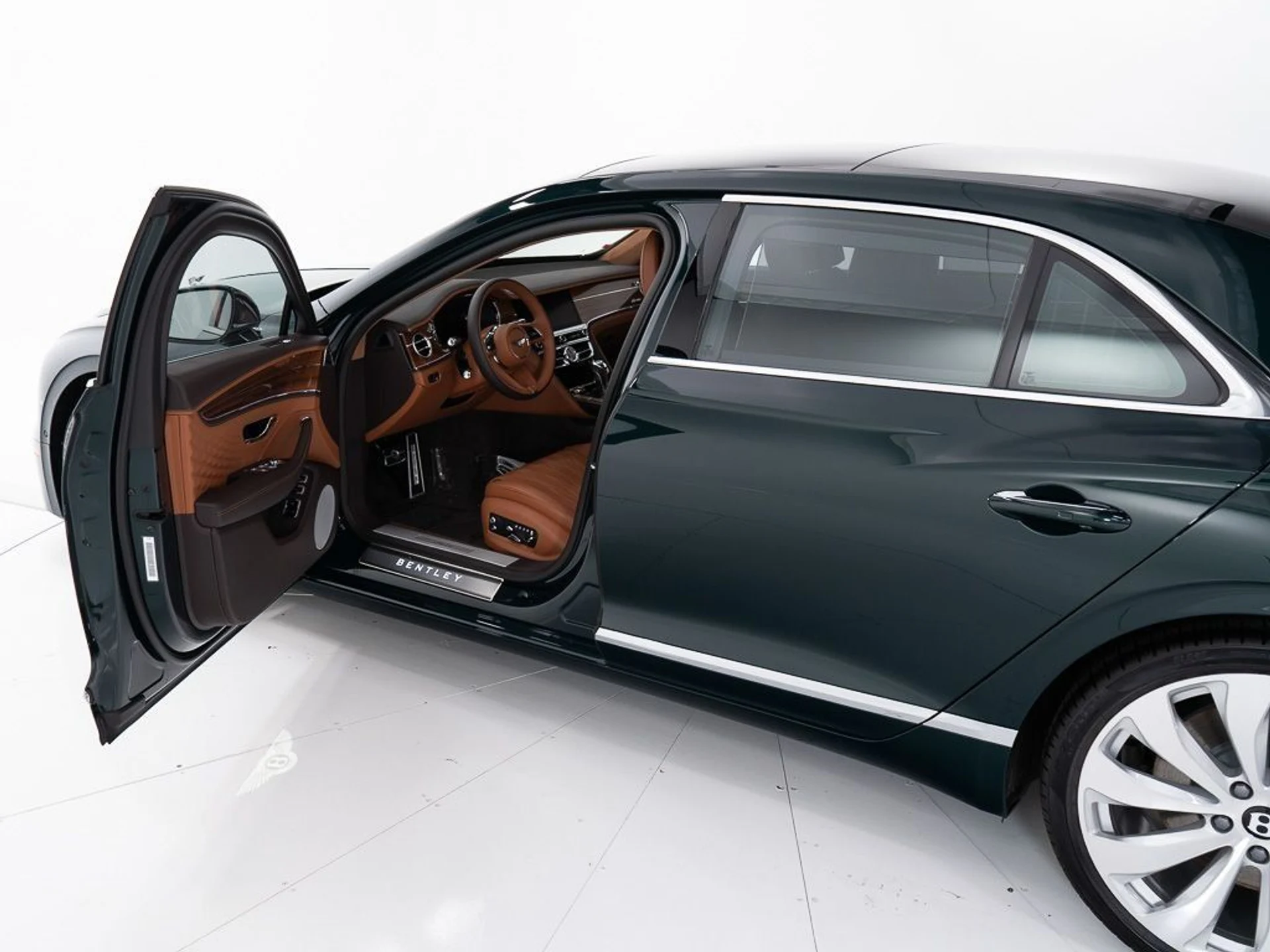 mph008_120158065_a304357a9bcdda412ddd370f0823dc81_ed56efed4a