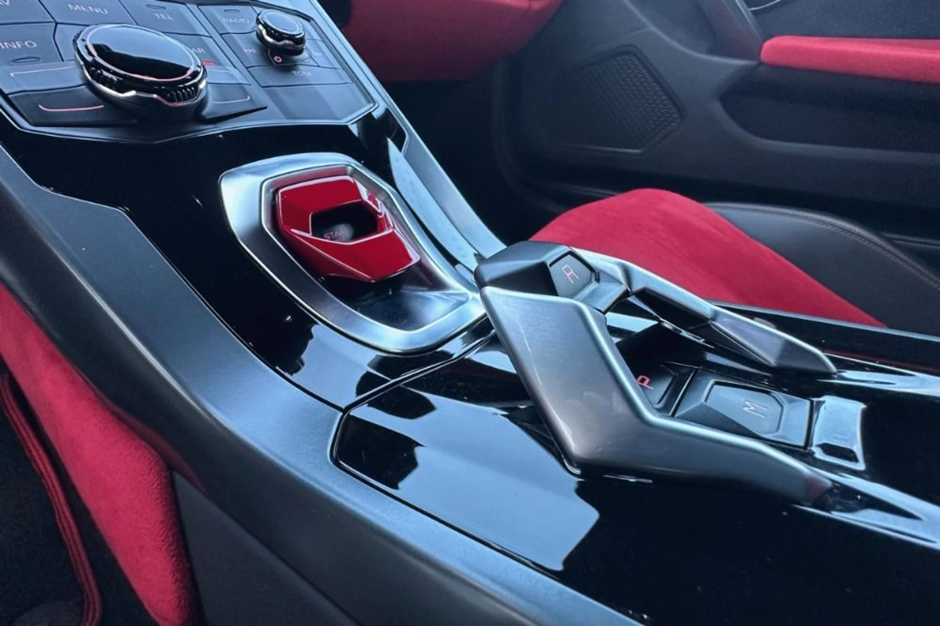 mph008_1206437668_Used_2015_Lamborghini_Huracan_LP_610_4_1767011476_e79fd87e96