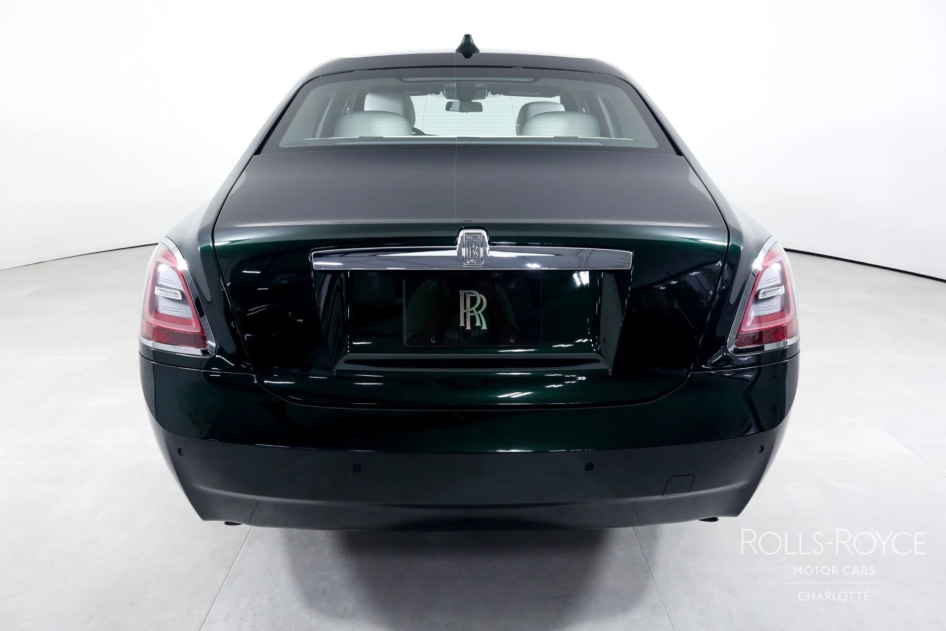 mph008_121173103_Used_2022_Rolls_Royce_Ghost_1688237023_92c64f790e