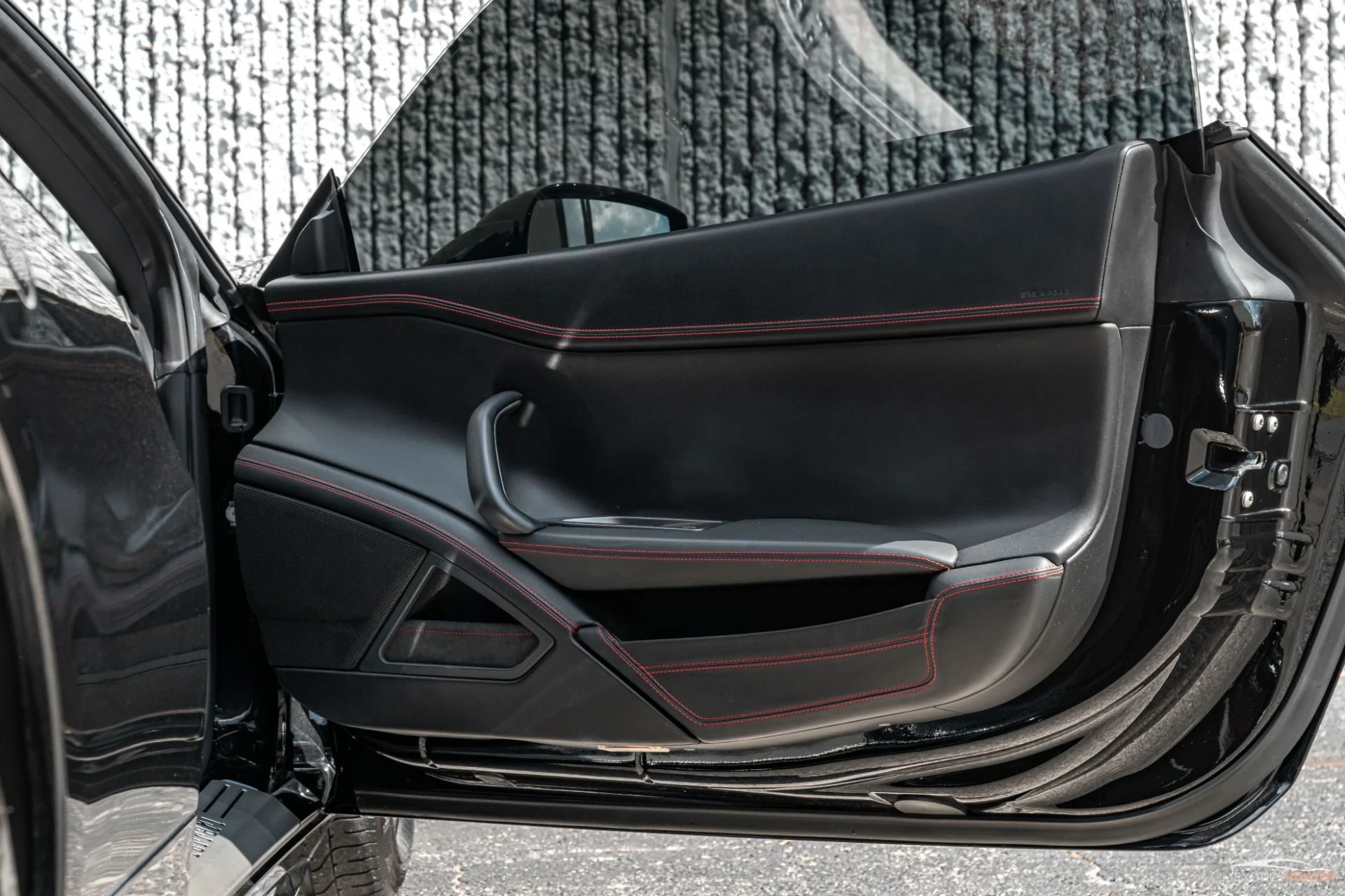 mph008_121461403_Used_2011_Ferrari_458_Italia_w_Carbon_Interior_Front_Lift_Reverse_Camera_1719509200_9e57f47154