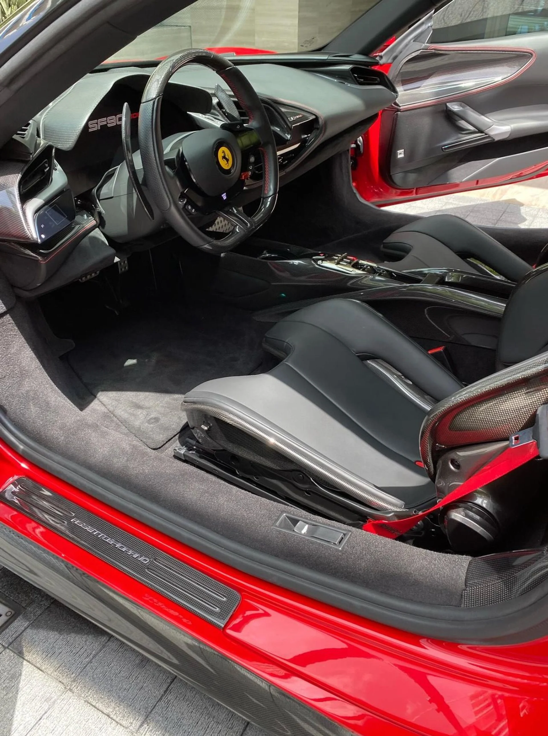 mph008_1214623407_Used_2023_Ferrari_SF_90_Spider_1758758127_d040c58f86