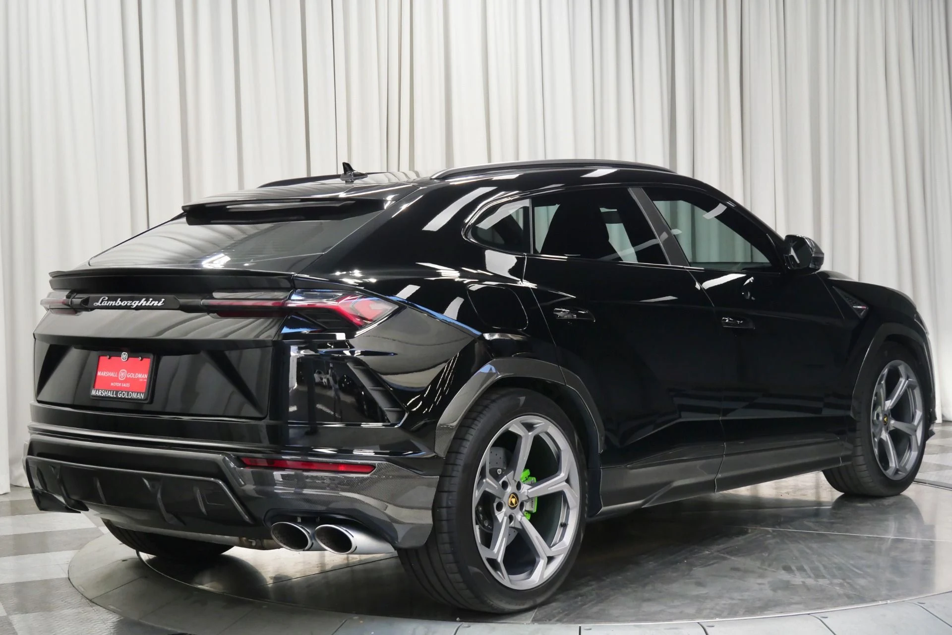 mph008_1218675676_Used_2022_Lamborghini_Urus_1761576878_2eded86185