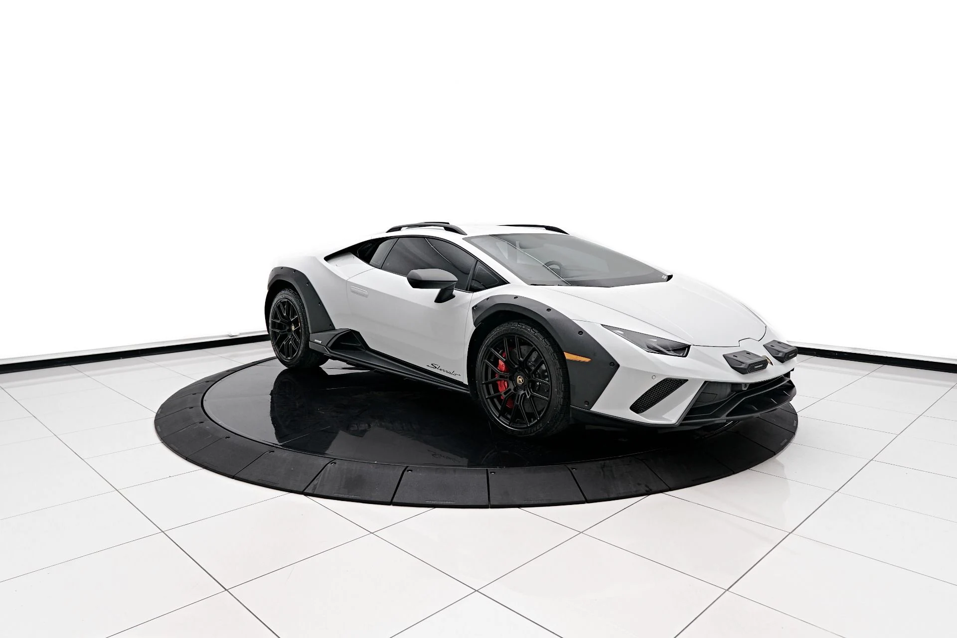 mph008_1220980201_Used_2023_Lamborghini_Huracan_Sterrato_Base_1708481025_3e3d4867f9