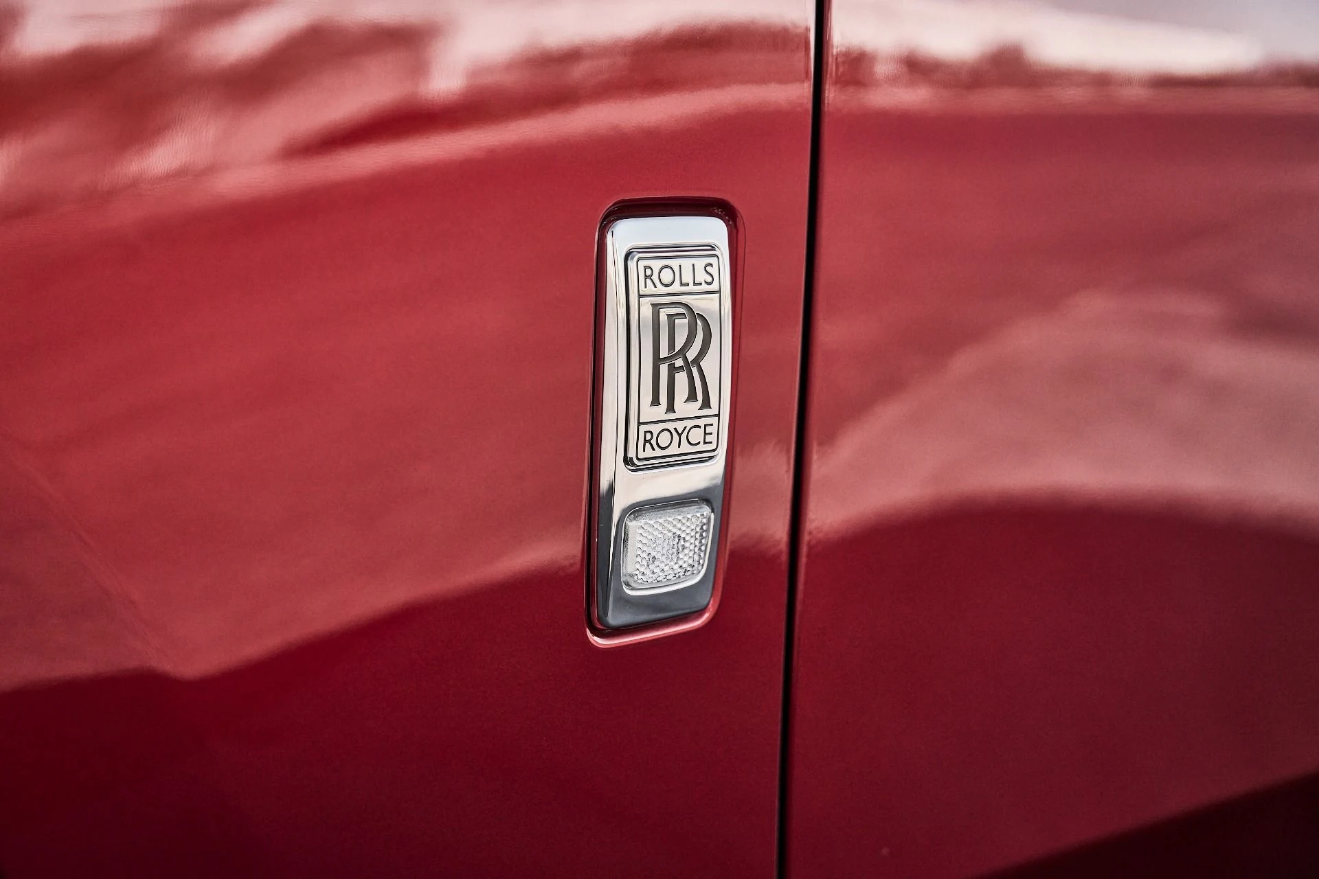 mph008_1230497873_Used_2024_Rolls_Royce_Ghost_Base_1781229628_c654ea49a9