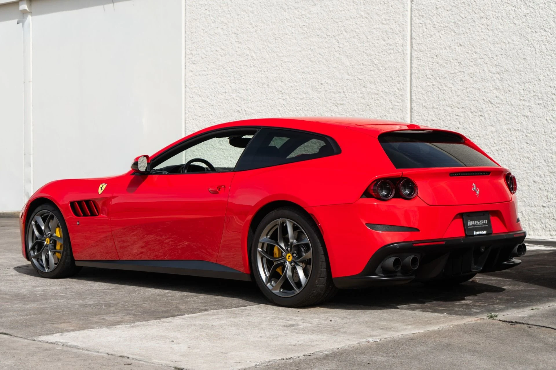 mph008_1233939757_Used_2018_Ferrari_GTC_4_Lusso_T_1771449324_b6c3932169