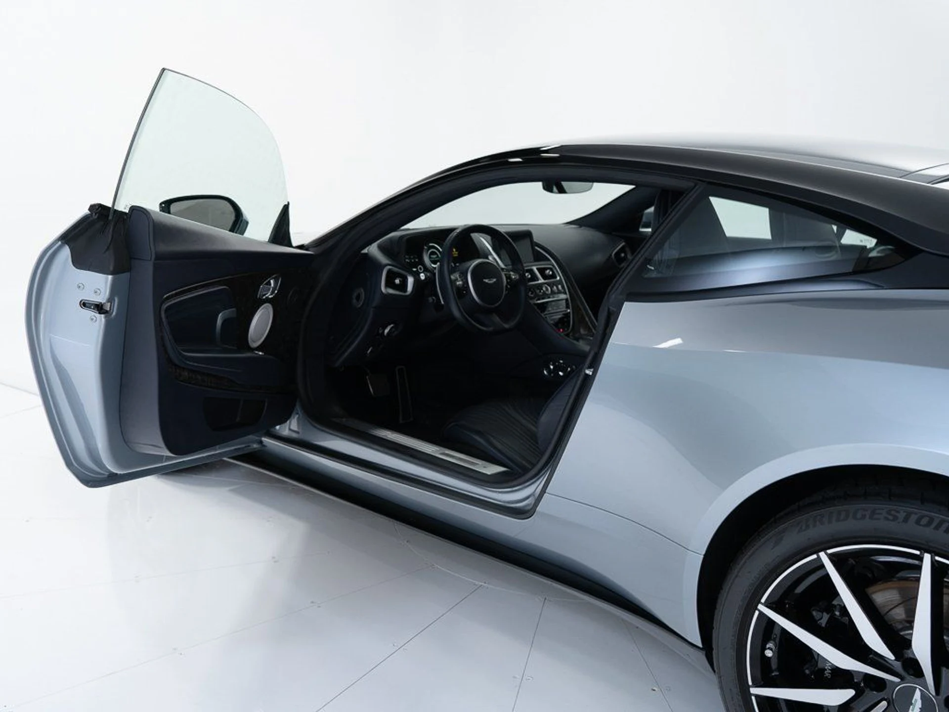 mph008_1235269614_a85f65f9dc71f59975c55fe6e3a5b03a_b417ba164a