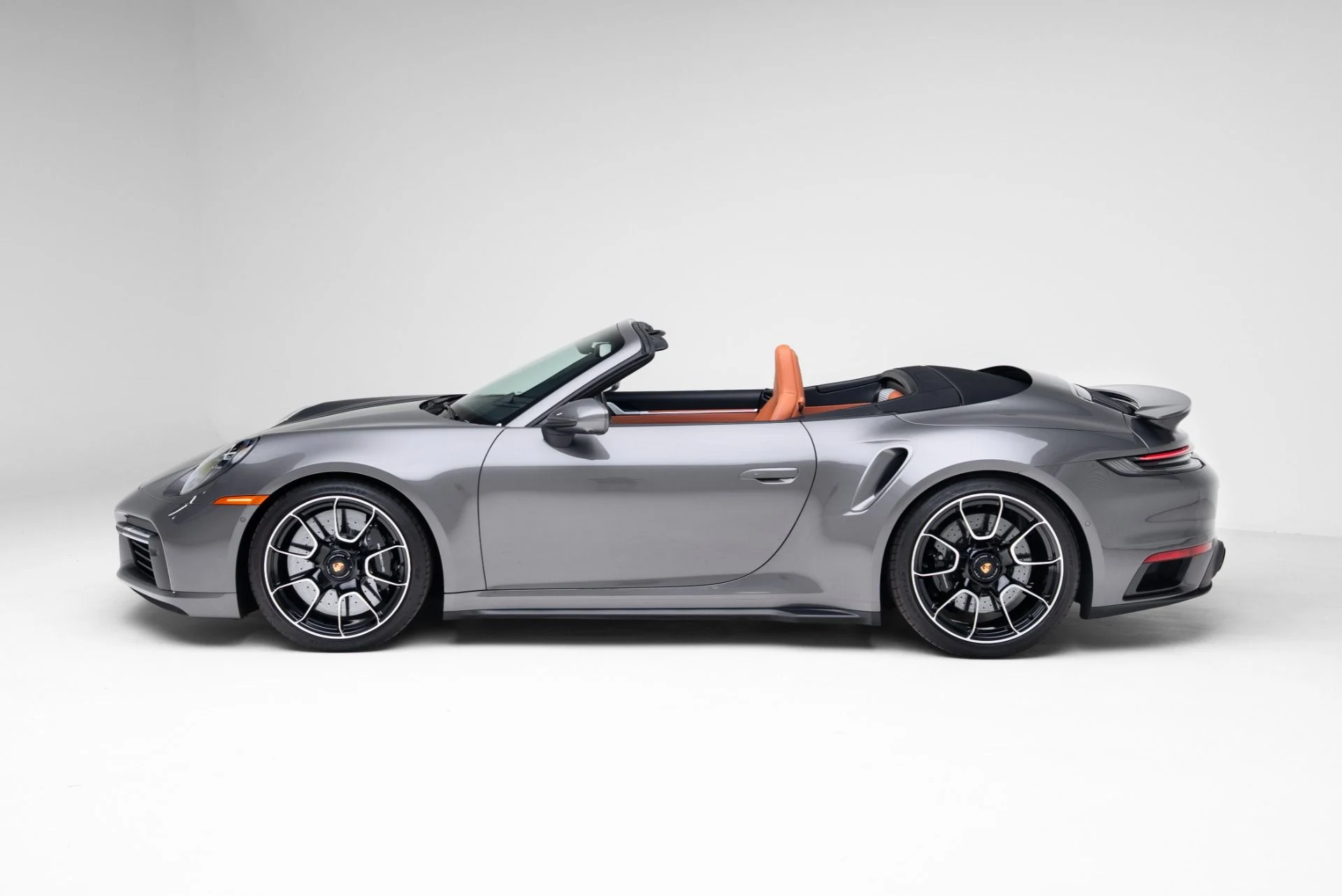 mph008_1246111697_Used_2024_Porsche_911_Turbo_S_1770940586_d5401ace70