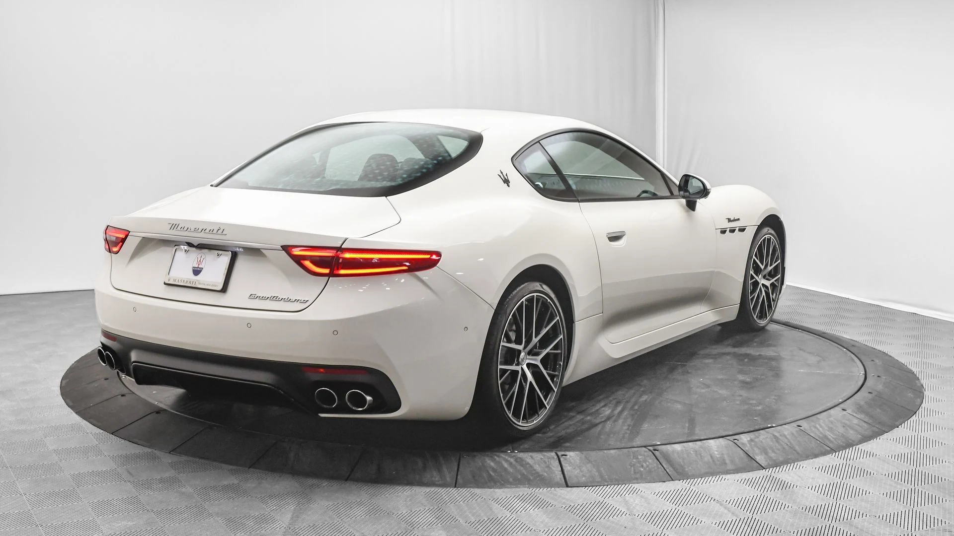 mph008_1246126773_b6eda22b25a940f7a89d49ebbb331d4e_1b866dddf4