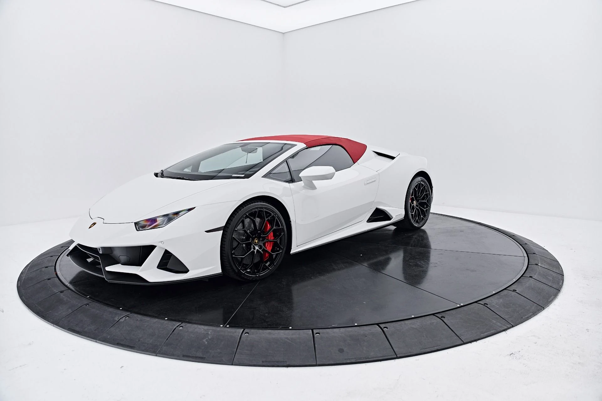 mph008_1252859525_Used_2024_Lamborghini_Huracan_EVO_Base_1791337055_34c170f750