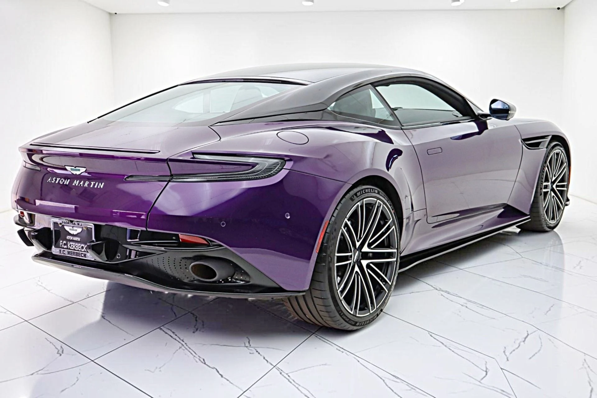 mph008_1255643781_Used_2024_Aston_Martin_DB_12_Coupe_LEASE_OPTIONS_AVAILABLE_ae8f57100b