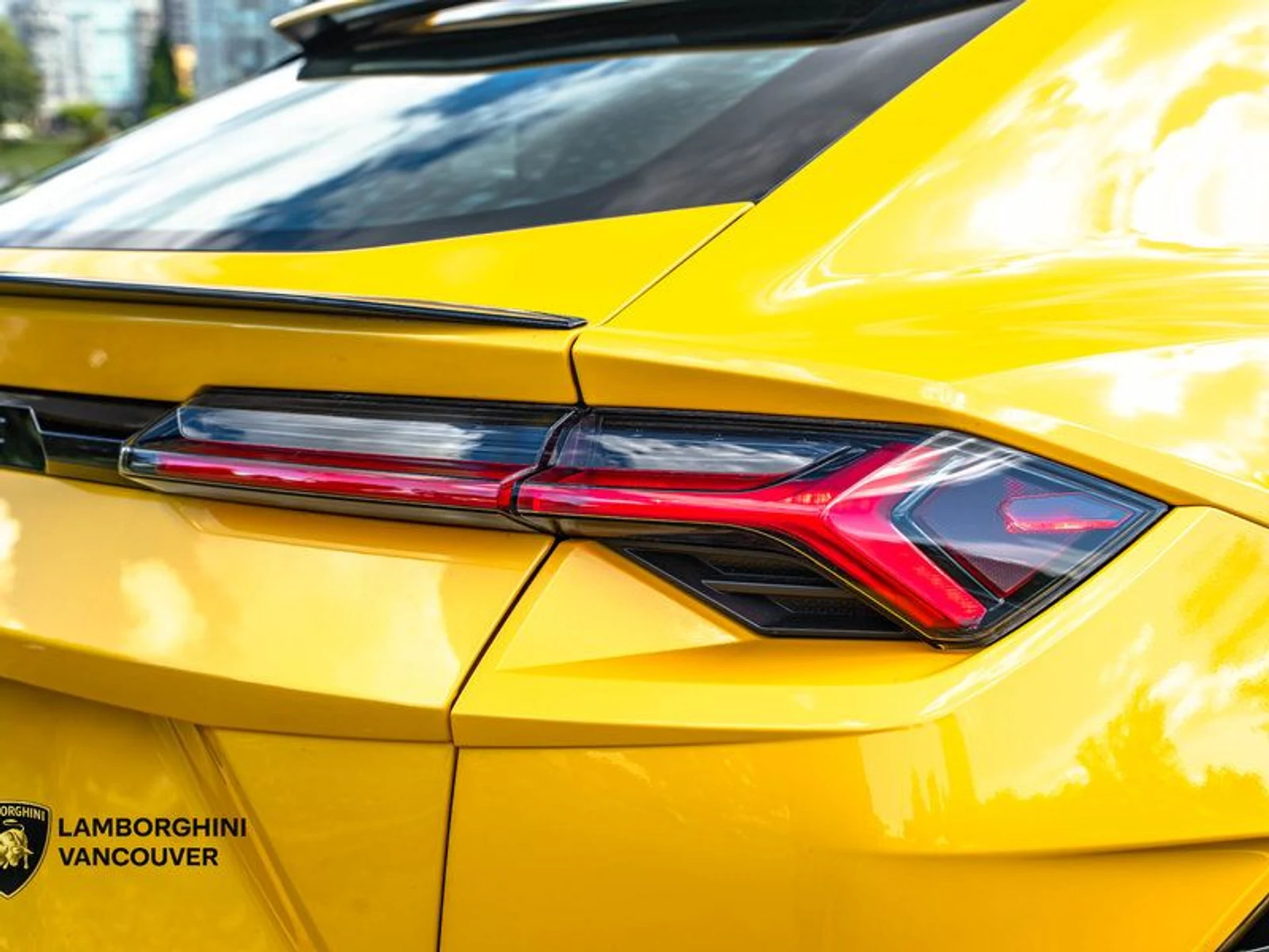 mph008_1256255456_38088919_05319_2024_lamborghini_urus_009_06a45a717f