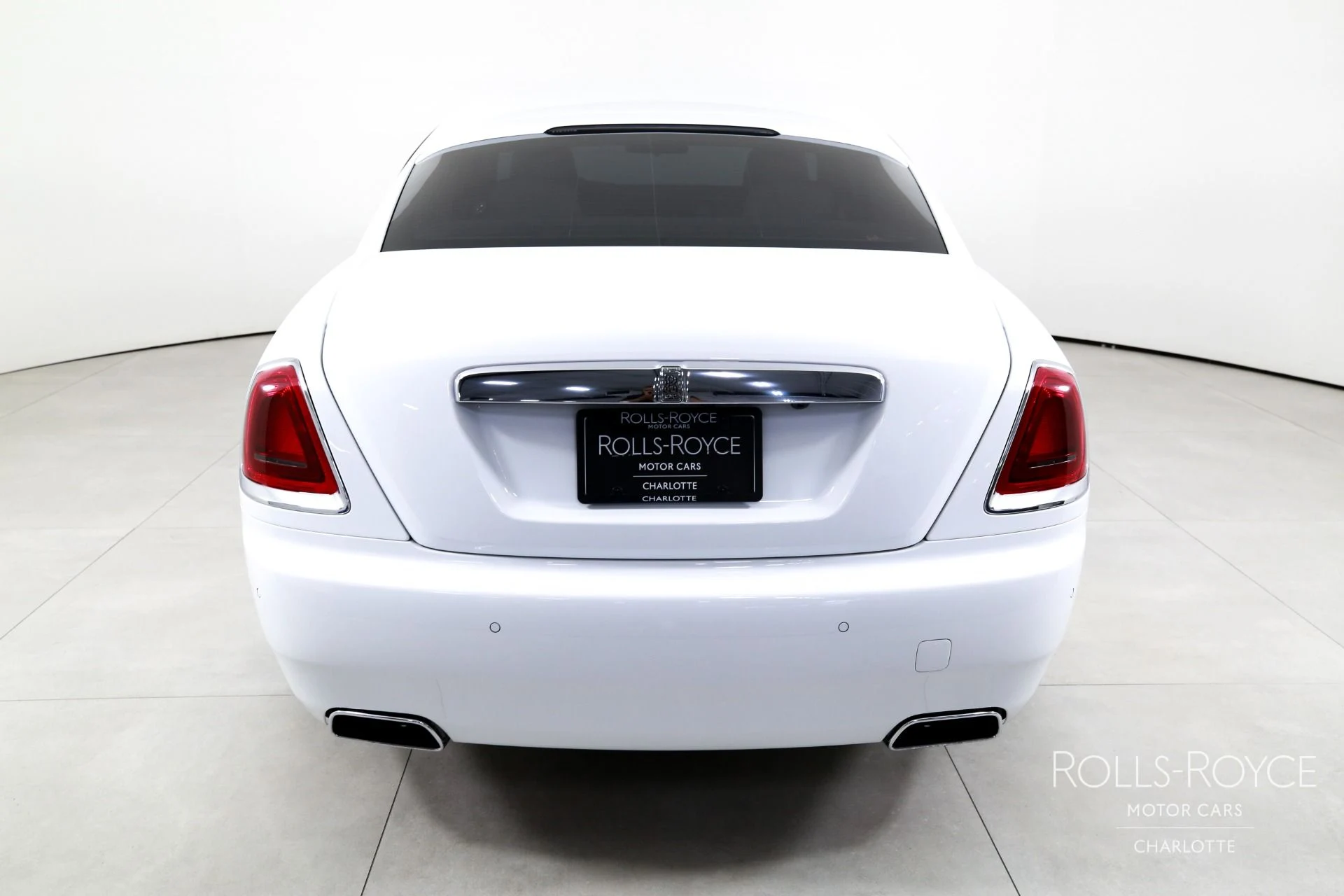 mph008_1260701100_Used_2014_Rolls_Royce_Wraith_1778858283_c702aeba30