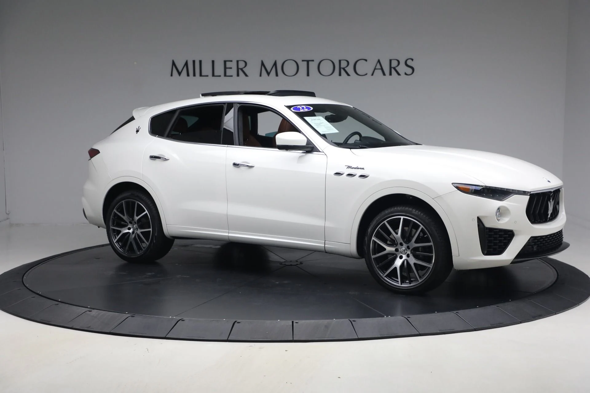 mph008_1269716566_Used_2022_Maserati_Levante_Modena_1765059797_6b094e352e