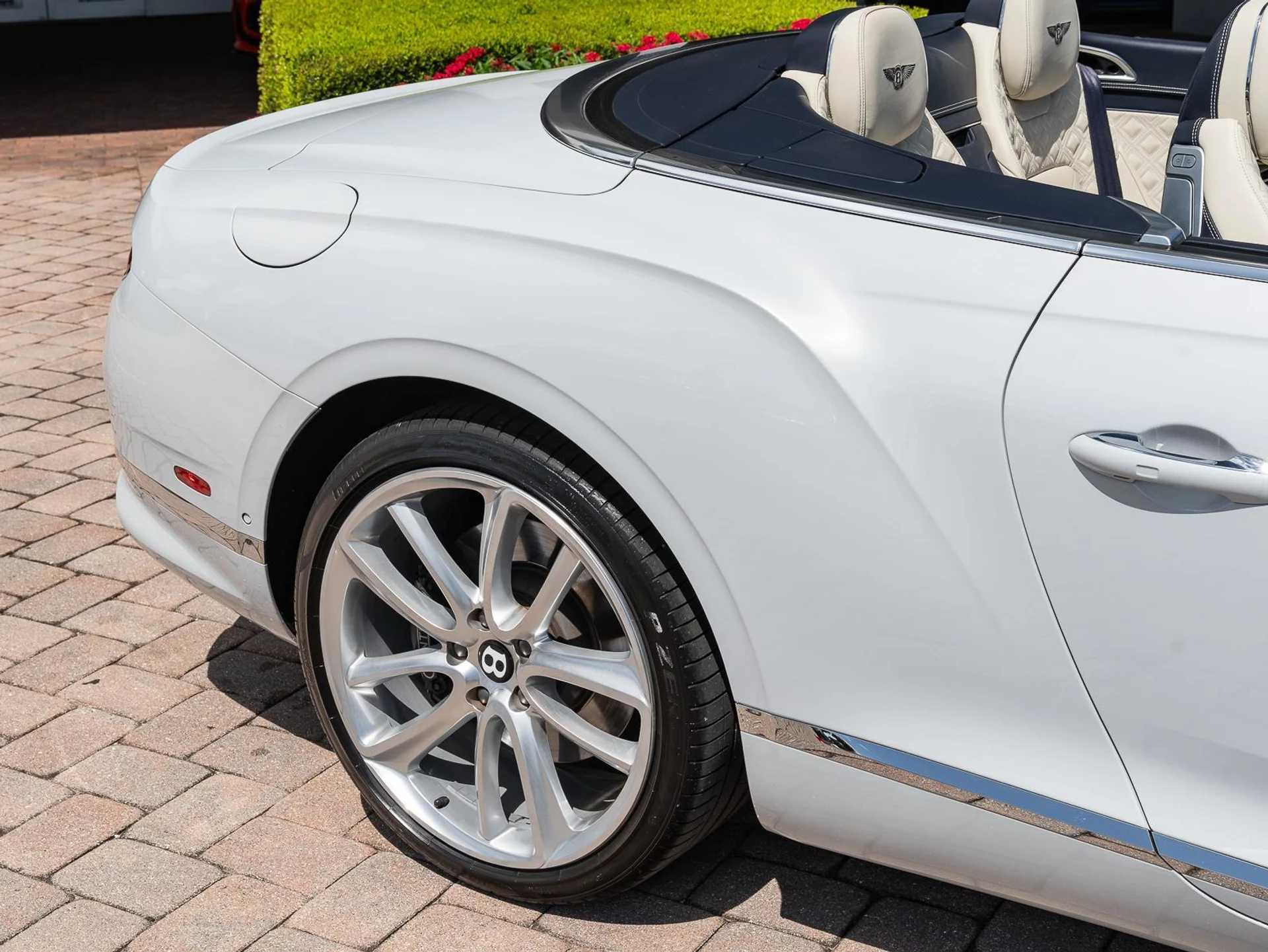 mph008_1270854652_Used_2021_Bentley_Continental_GTC_Mulliner_GT_Mulliner_V8_1775769027_2ae905f2f8