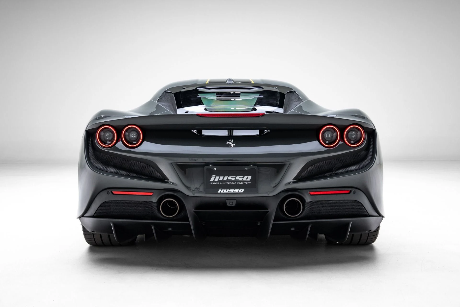 mph008_1272647960_Used_2022_Ferrari_F8_Tributo_1775088257_f5b0ccc2e5