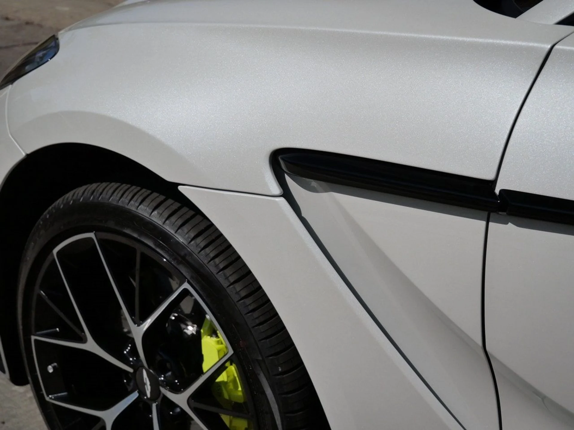 mph008_127837553_e44aed83037e734e7184f7353a03eb02x_aa5779128d