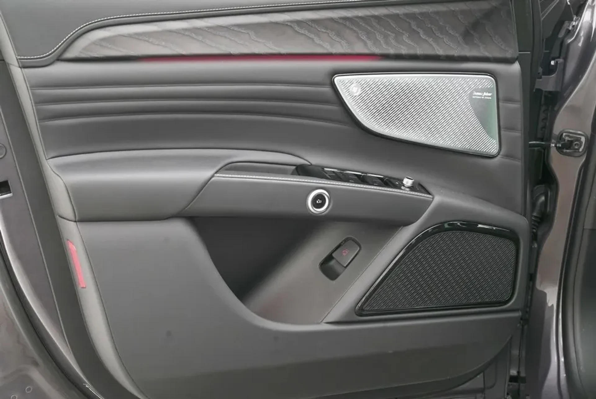 mph008_1279098838_so5erqx2w4iv6bt55vpfci9wtppf_9eede6aee3