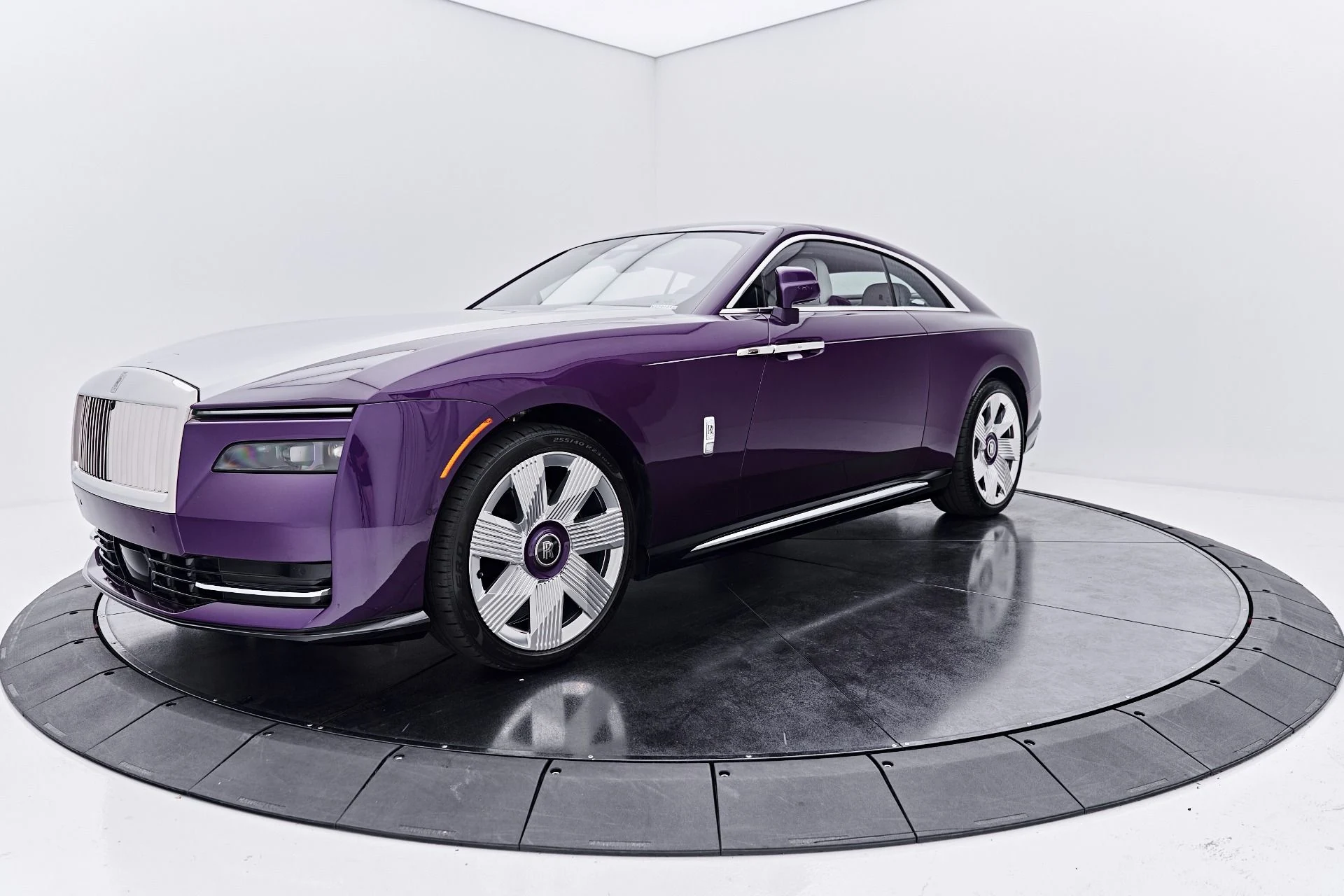 mph008_1279313921_Used_2024_Rolls_Royce_Spectre_Base_1790211168_7ae49097c3