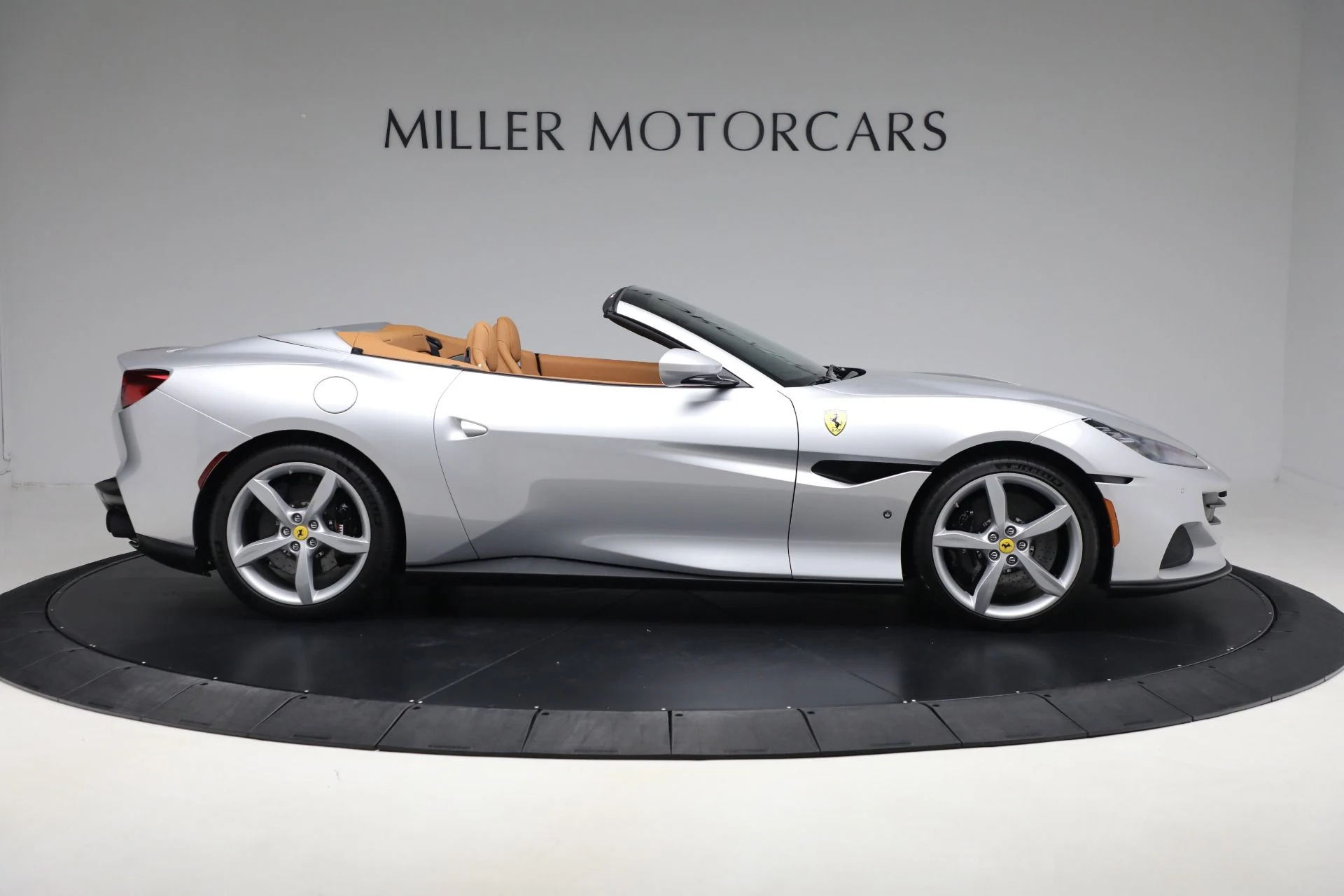 mph008_1294713519_Used_2022_Ferrari_Portofino_M_52fae9a909
