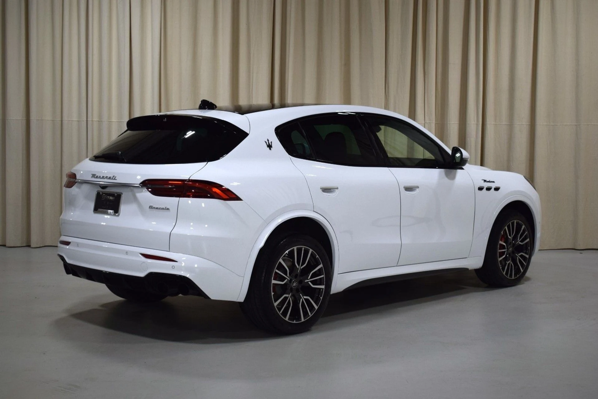 mph008_129550174_12aafe8863d4fc453eb2a1bcf60d1a04x_ef05d55f6d