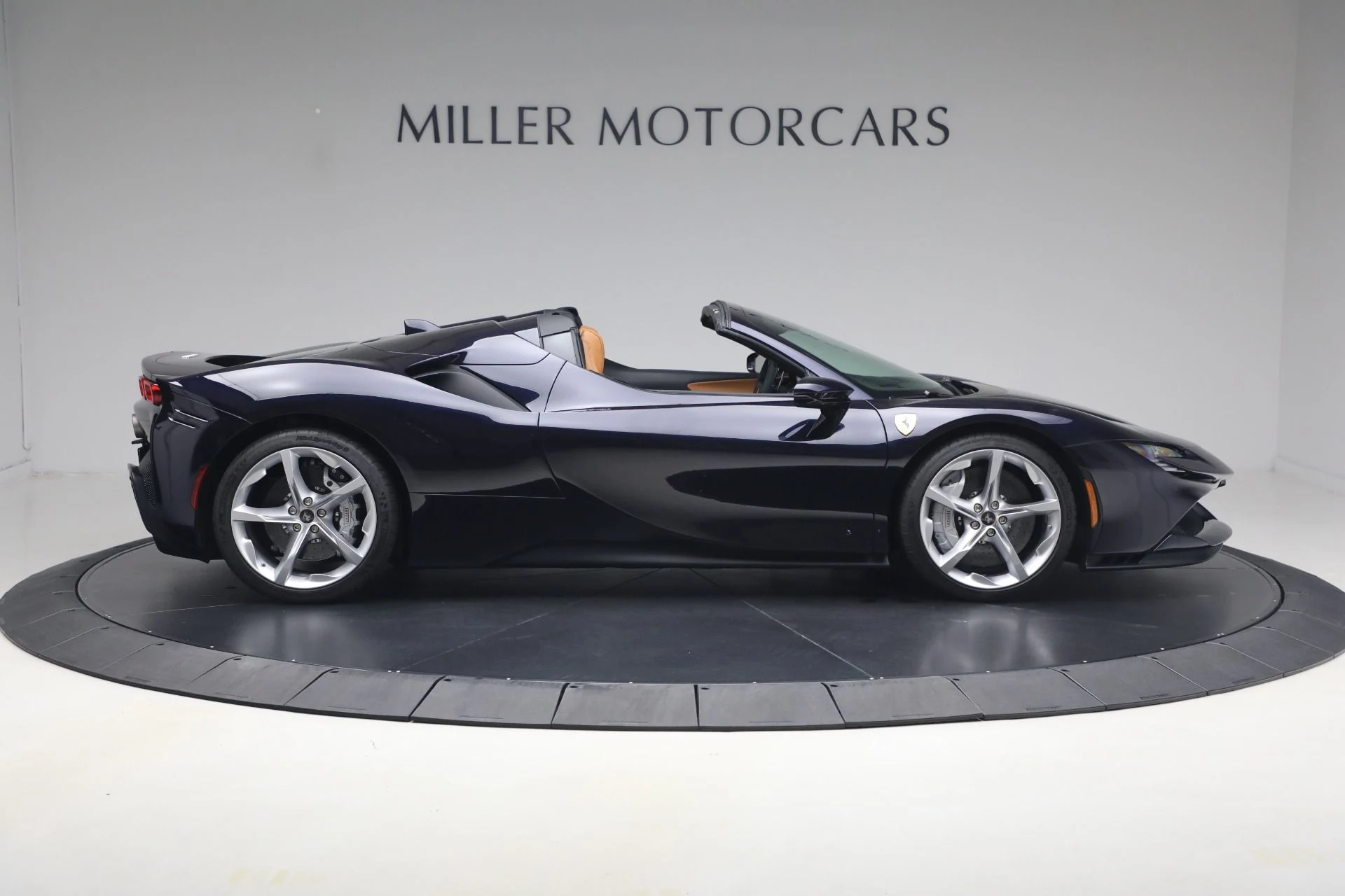 mph008_1299502359_Used_2024_Ferrari_SF_90_Spider_1781812304_b5ab34b4a6