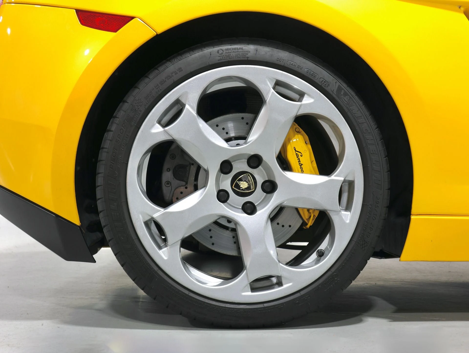 mph008_1299859608_Used_2008_Lamborghini_Gallardo_GATED_6_SPEED_MANUAL_Full_Car_PPF_Recent_20_K_Major_Service_1758142100_9ba9d5d78a