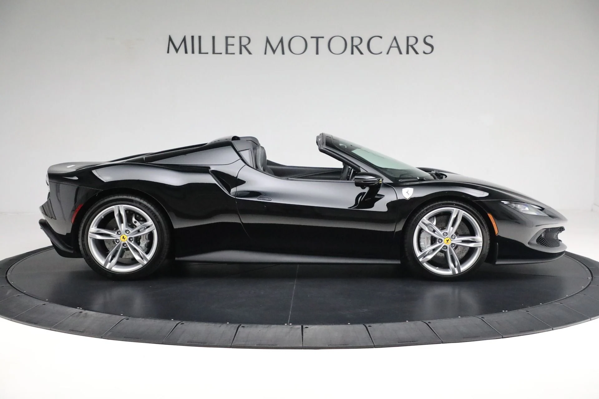 mph008_1306048955_Used_2023_Ferrari_296_GTS_c0e0f93398