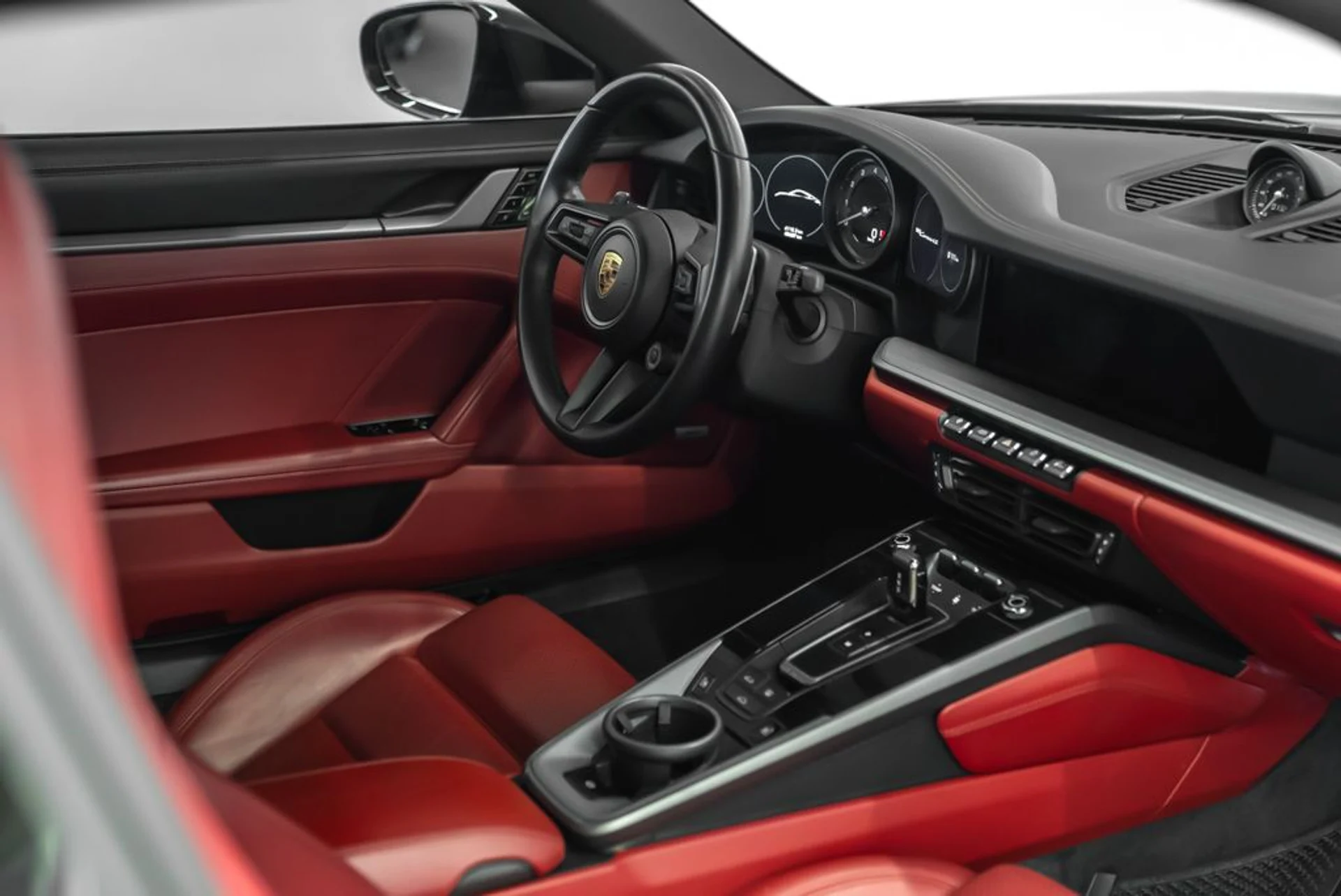 mph008_1320792102_porsche_911_2020_jpg_v_1781715934_747d139a3e
