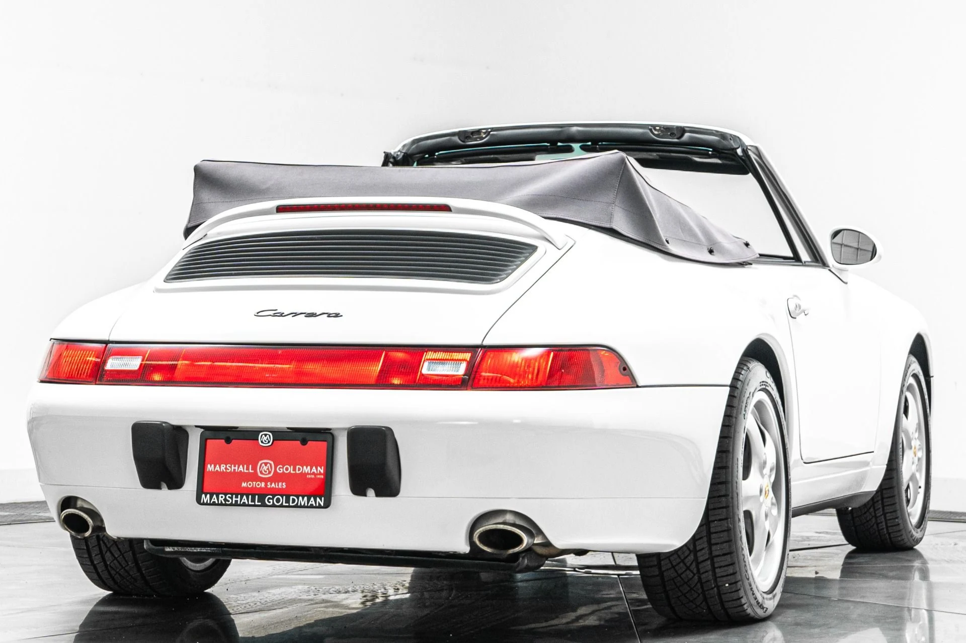 mph008_132183411_Used_1995_Porsche_911_Carrera_1788212856_07416eb42f