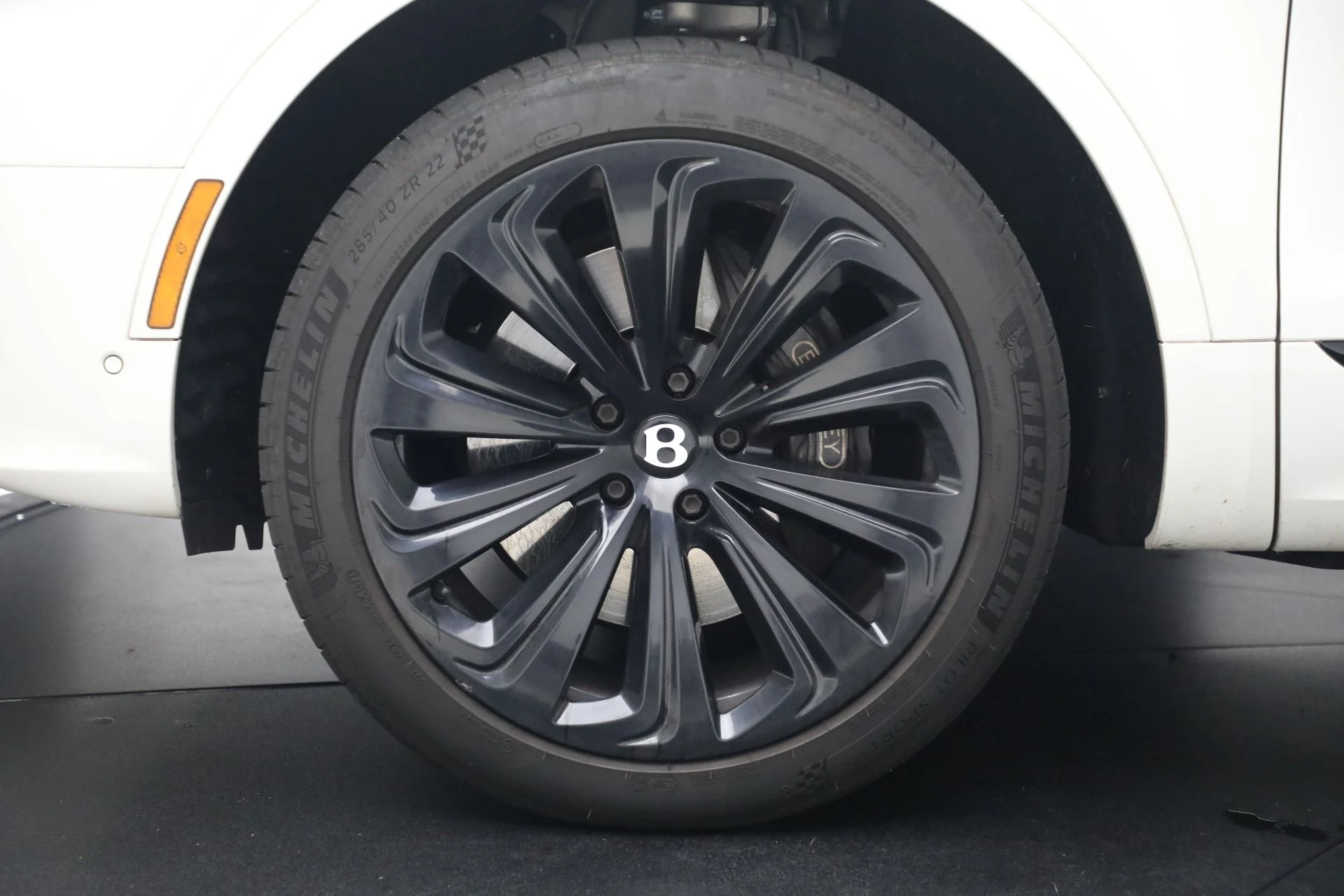 mph008_1322071887_Used_2021_Bentley_Bentayga_First_Edition_V8_ee33b08882