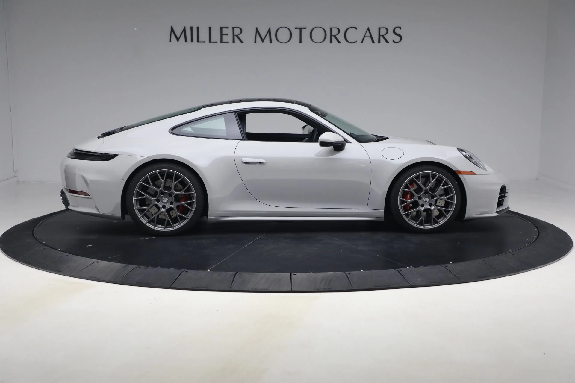 mph008_1326850770_Used_2025_Porsche_911_Carrera_S_1774555687_bc9ae92397