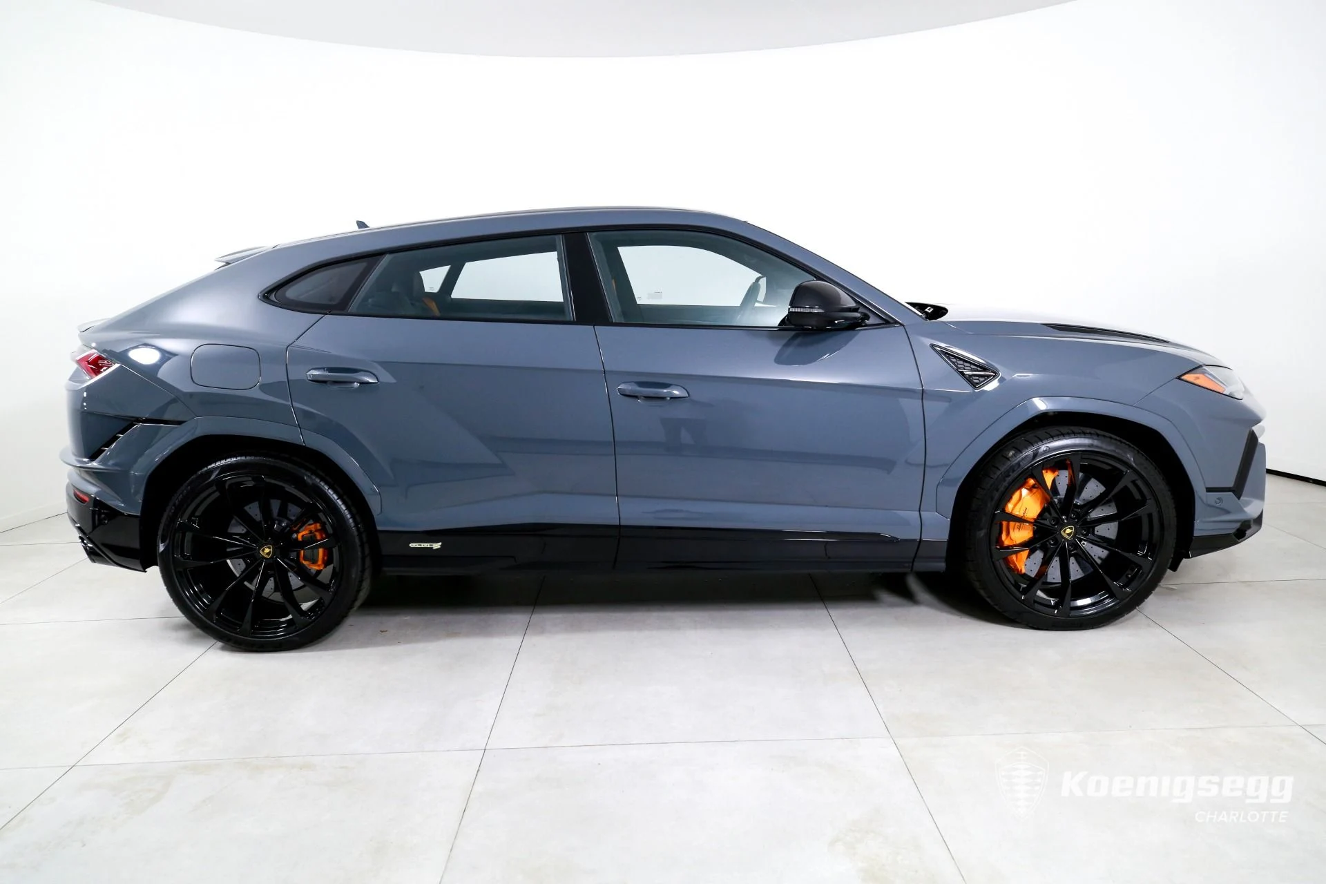 mph008_1331170219_Used_2024_Lamborghini_Urus_S_1761085195_cccb6f61d0
