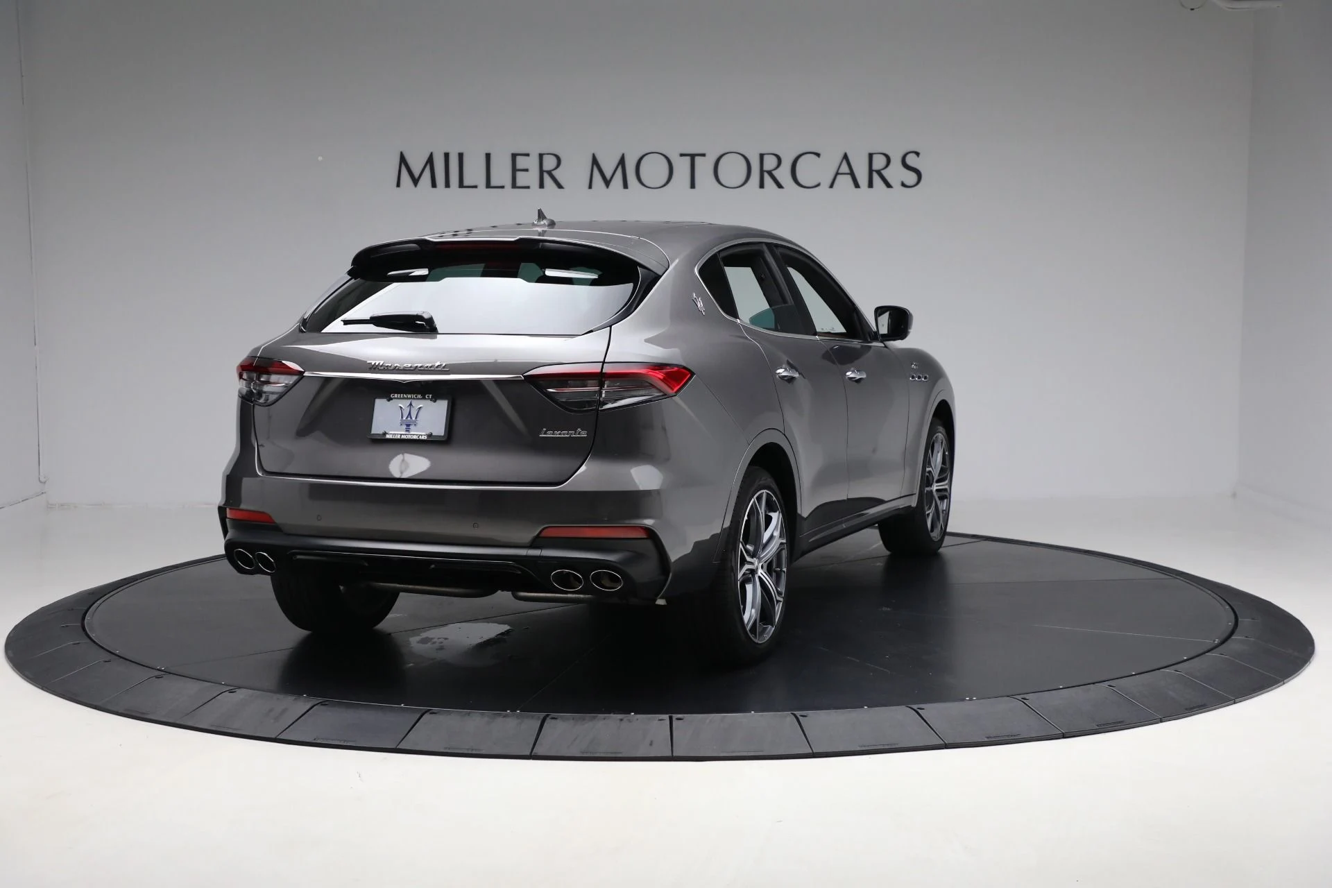 mph008_133387977_Used_2022_Maserati_Levante_GT_402756fd88