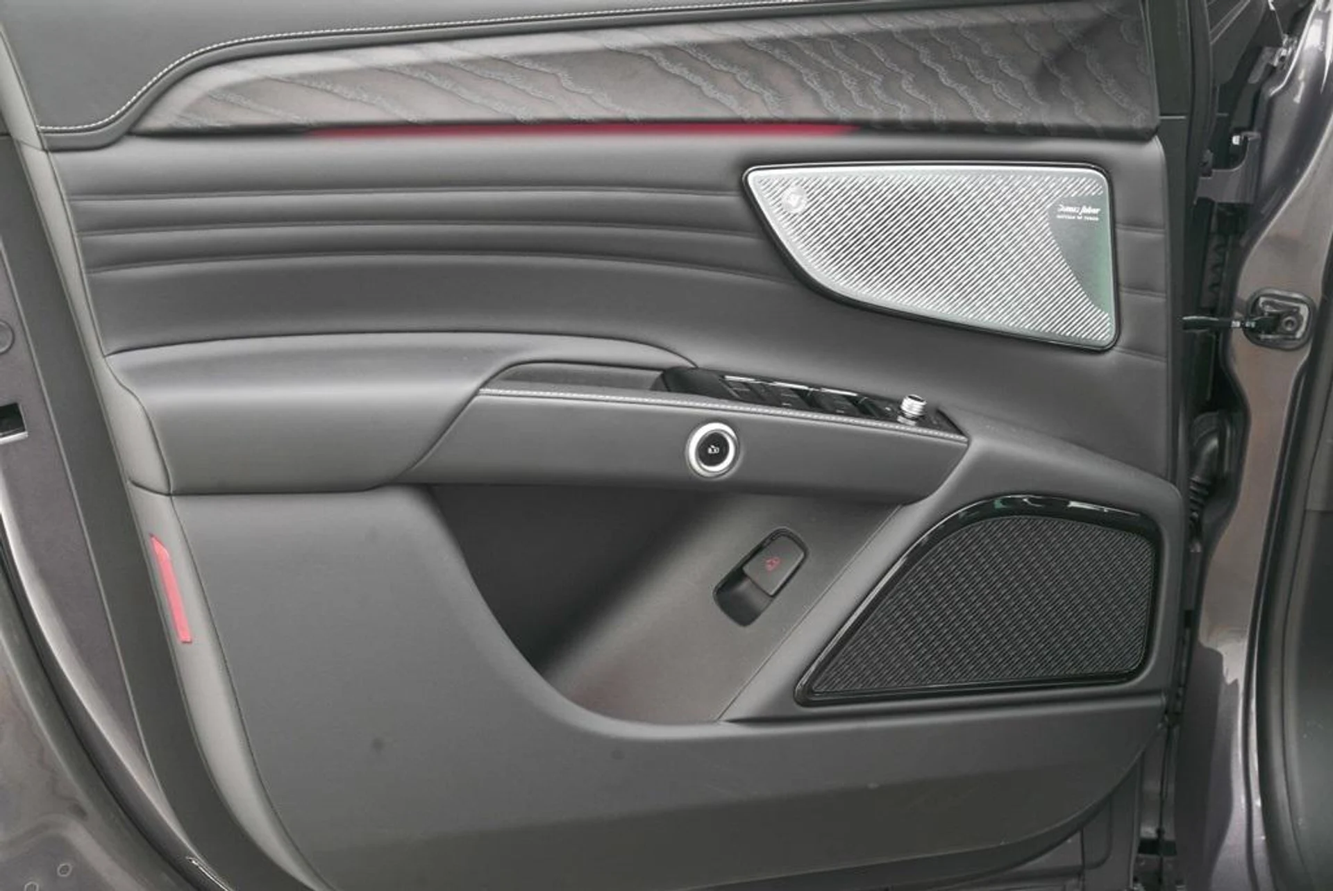 mph008_1341918828_6h_VAS_7_Iw_Qgo_K_O_Sc_AYYZ_Egksskg_05304f2702