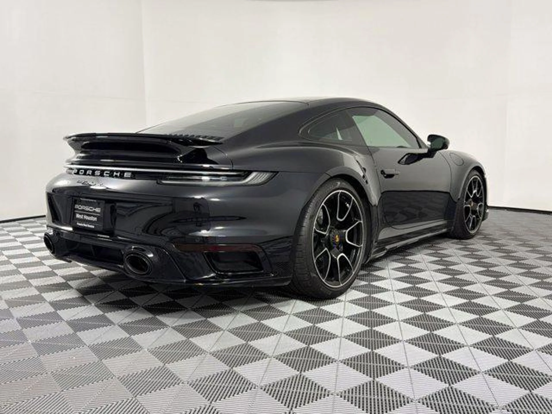 mph008_134937825_o_RN_Ns6vbwal9_DU_Qc_Xduki2_Pd6_I_f689d0d606