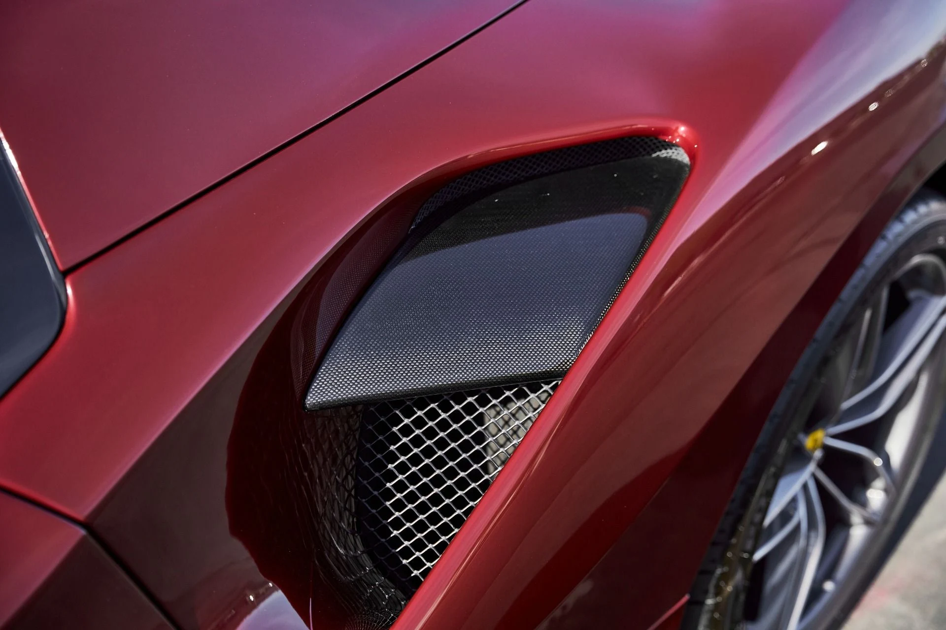 mph008_1362053733_Used_2019_Ferrari_488_Spider_Base_1769554981_605ad55cdc