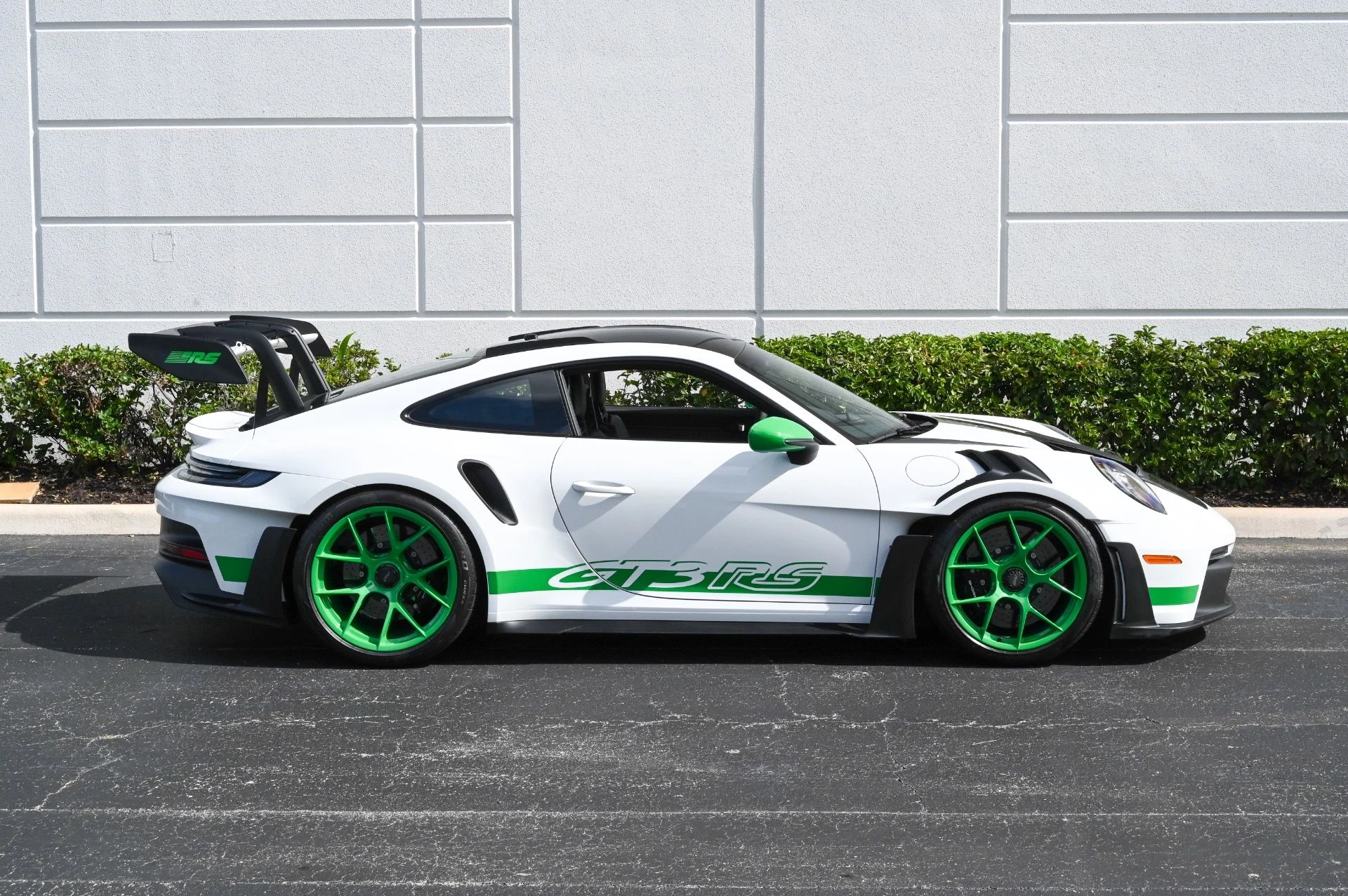 mph008_1365103356_Used_2024_Porsche_911_GT_3_RS_1730405979_c972d2946f
