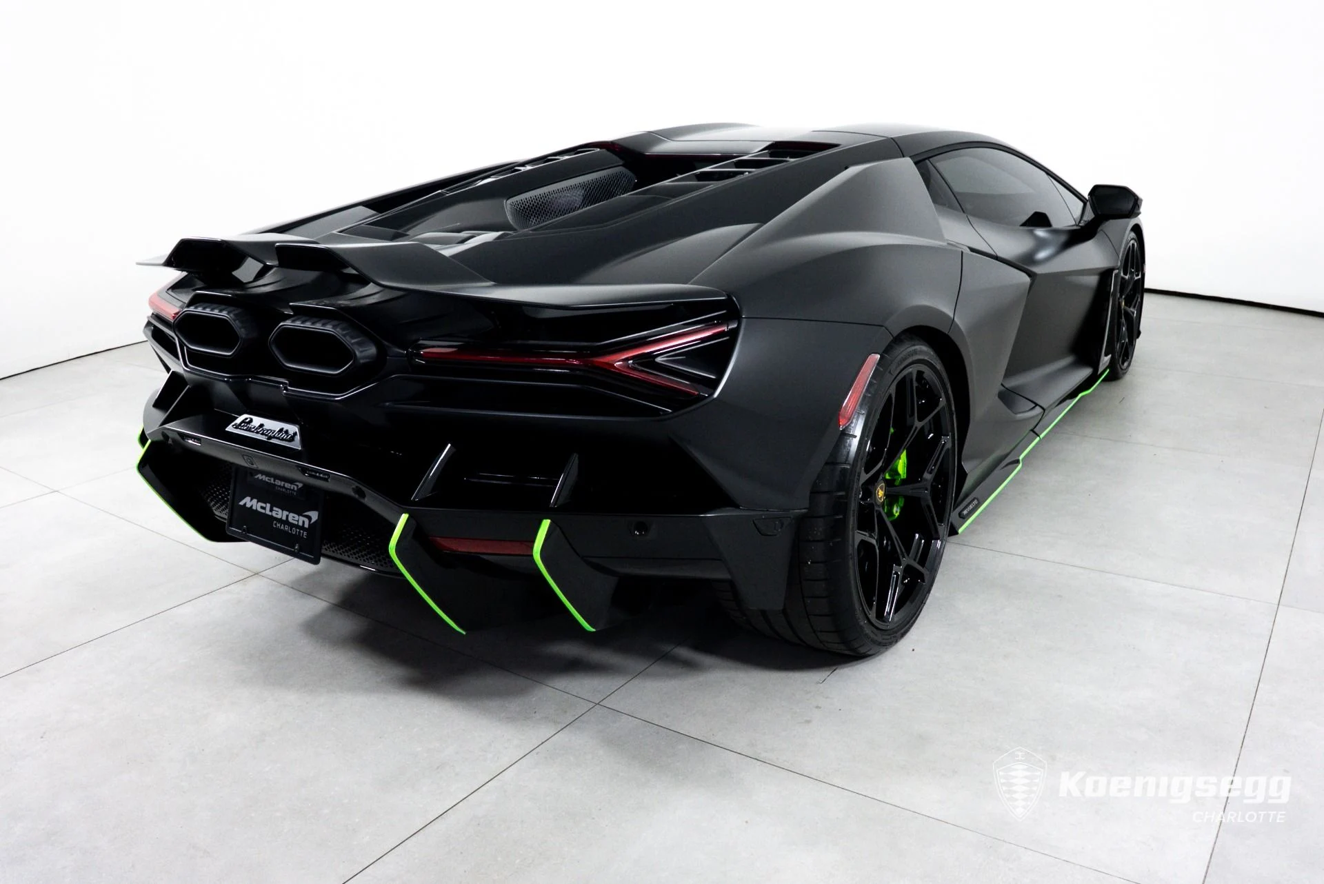 mph008_1365328081_Used_2024_Lamborghini_Revuelto_1783439932_6468acf1be