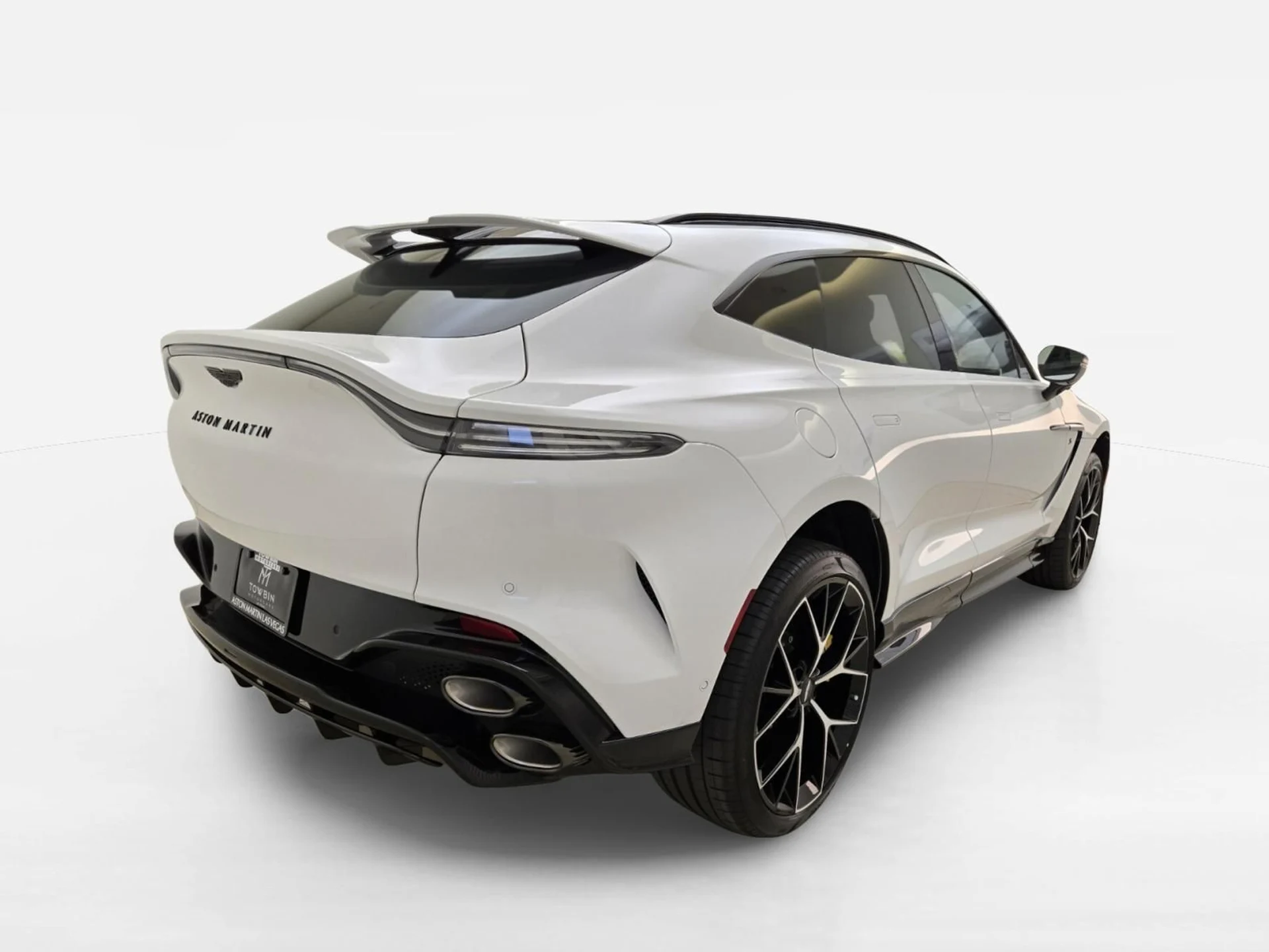 mph008_1377543350_New_2026_Aston_Martin_DBX_S_1783747081_380c369a9d