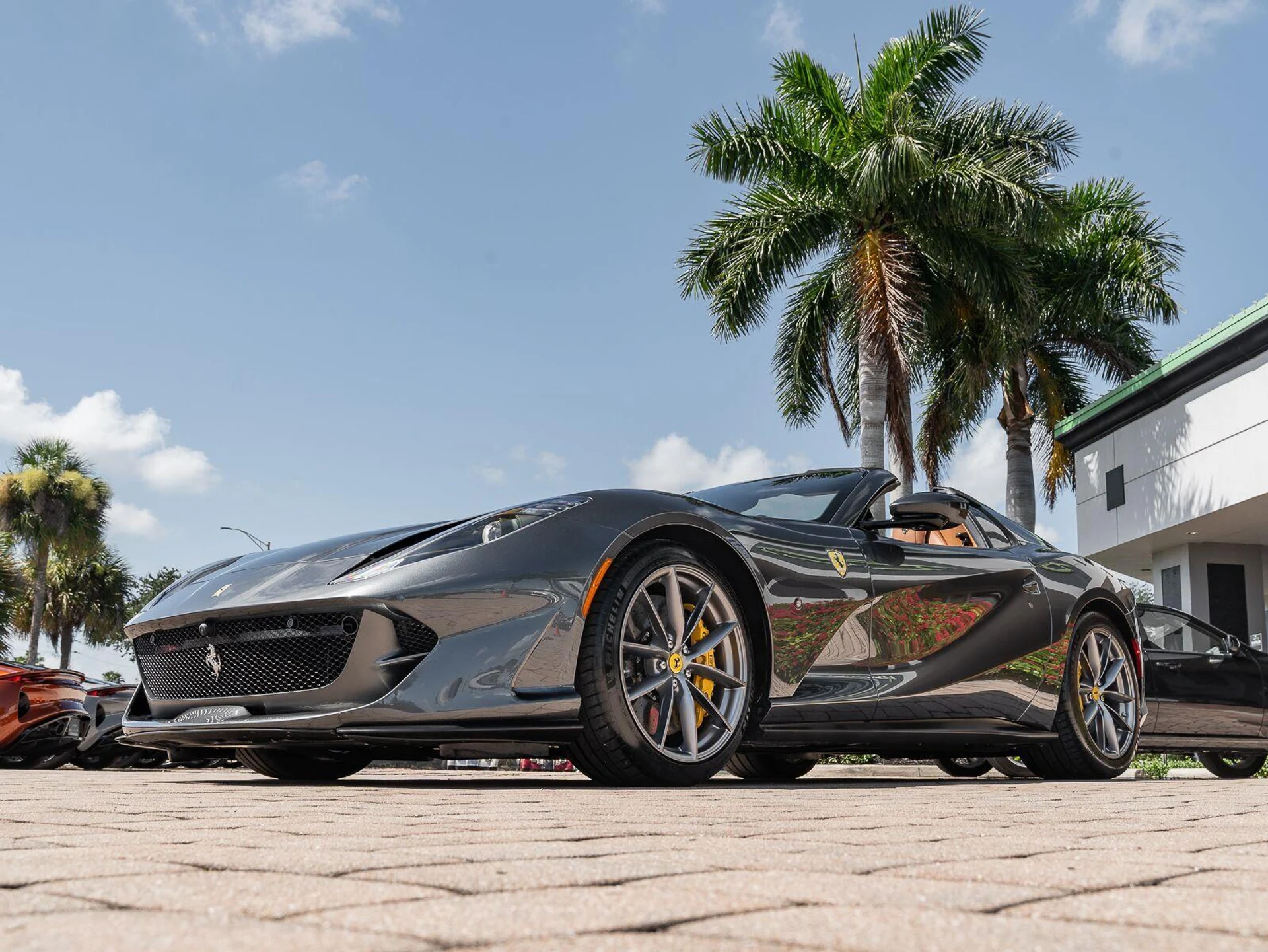 mph008_1379162250_Used_2022_Ferrari_812_GTS_Convertible_1784905661_2aff8cf49a
