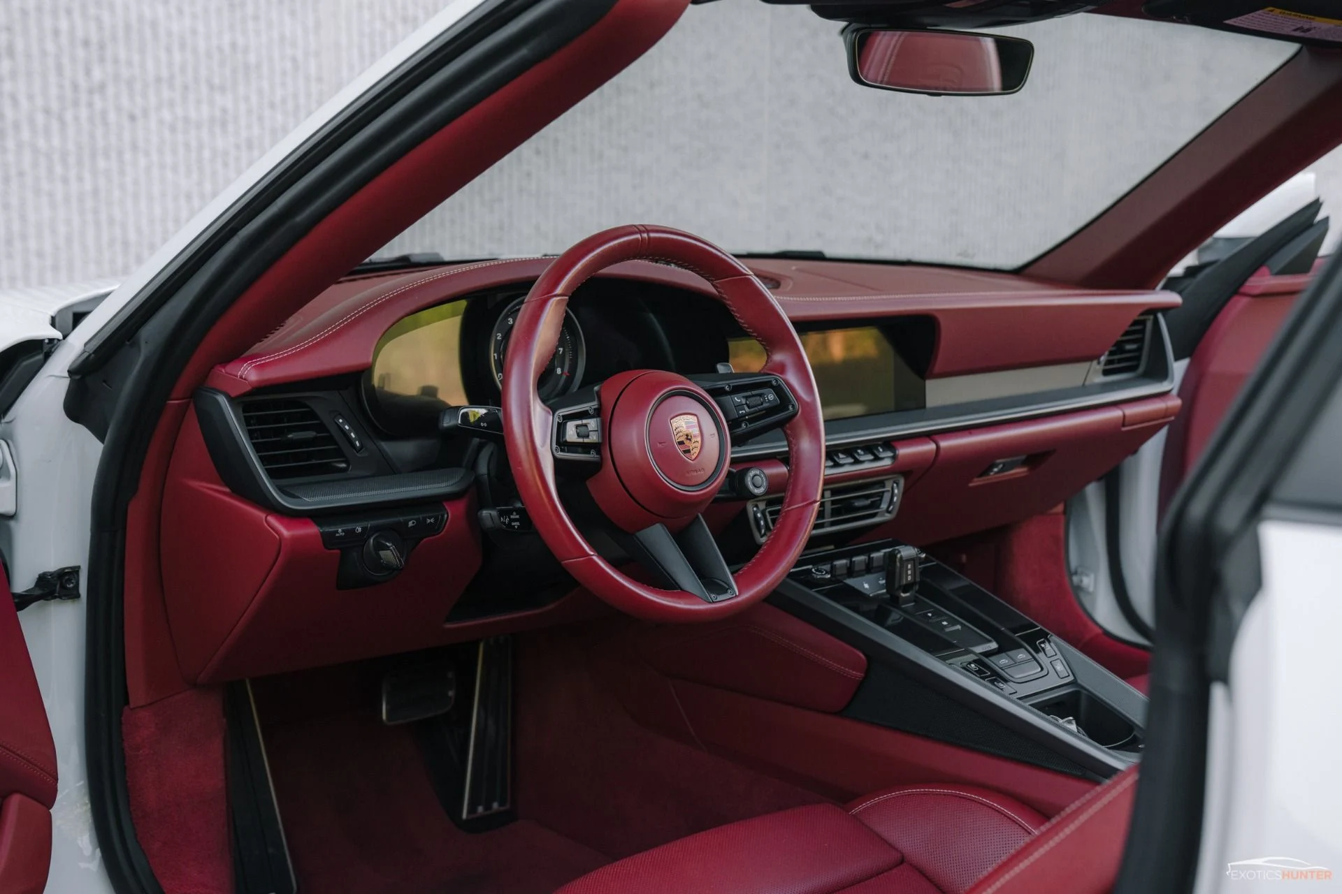 mph008_139143766_Used_2022_Porsche_911_Targa_4_S_w_187_K_MSRP_CC_Bs_Premium_Package_1753913032_ebb2b1df46